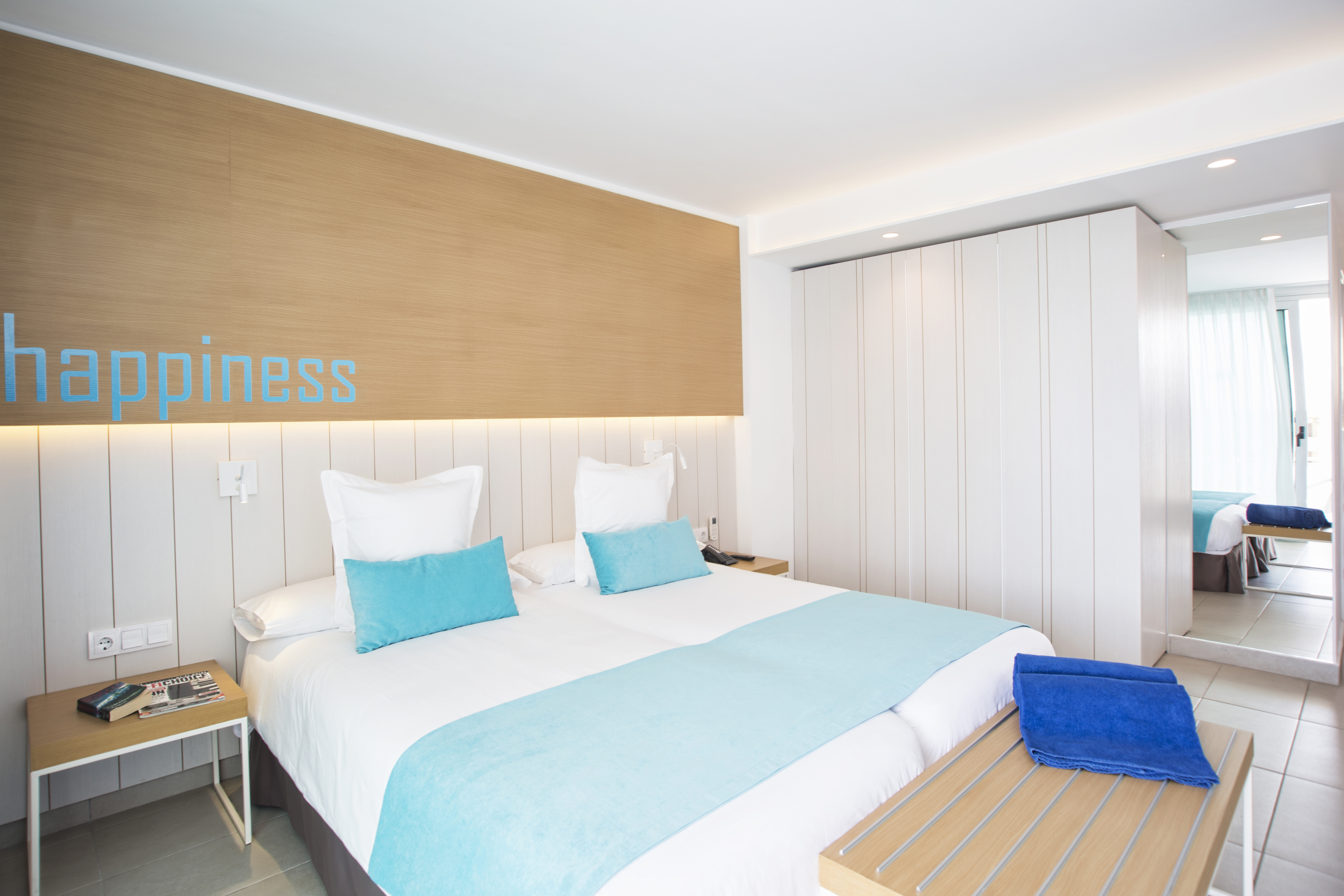 Akeah Broncemar Maspalomas