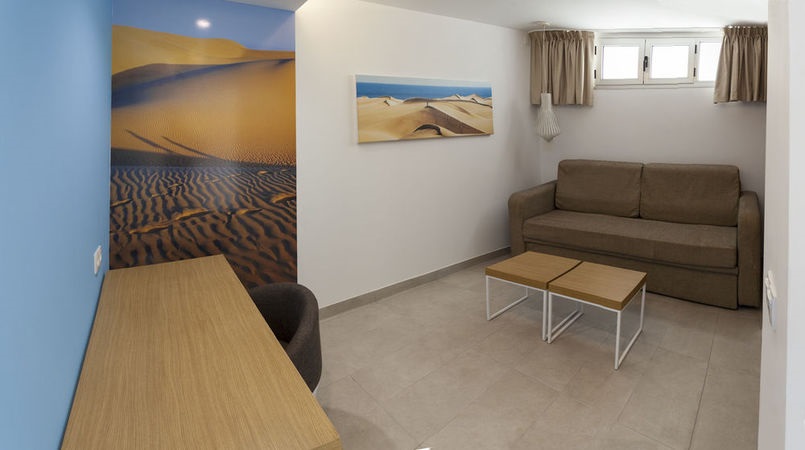 Akeah Broncemar Maspalomas