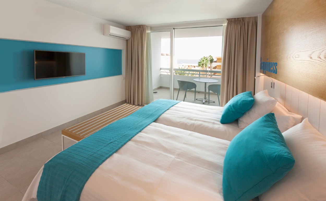 Akeah Broncemar Maspalomas