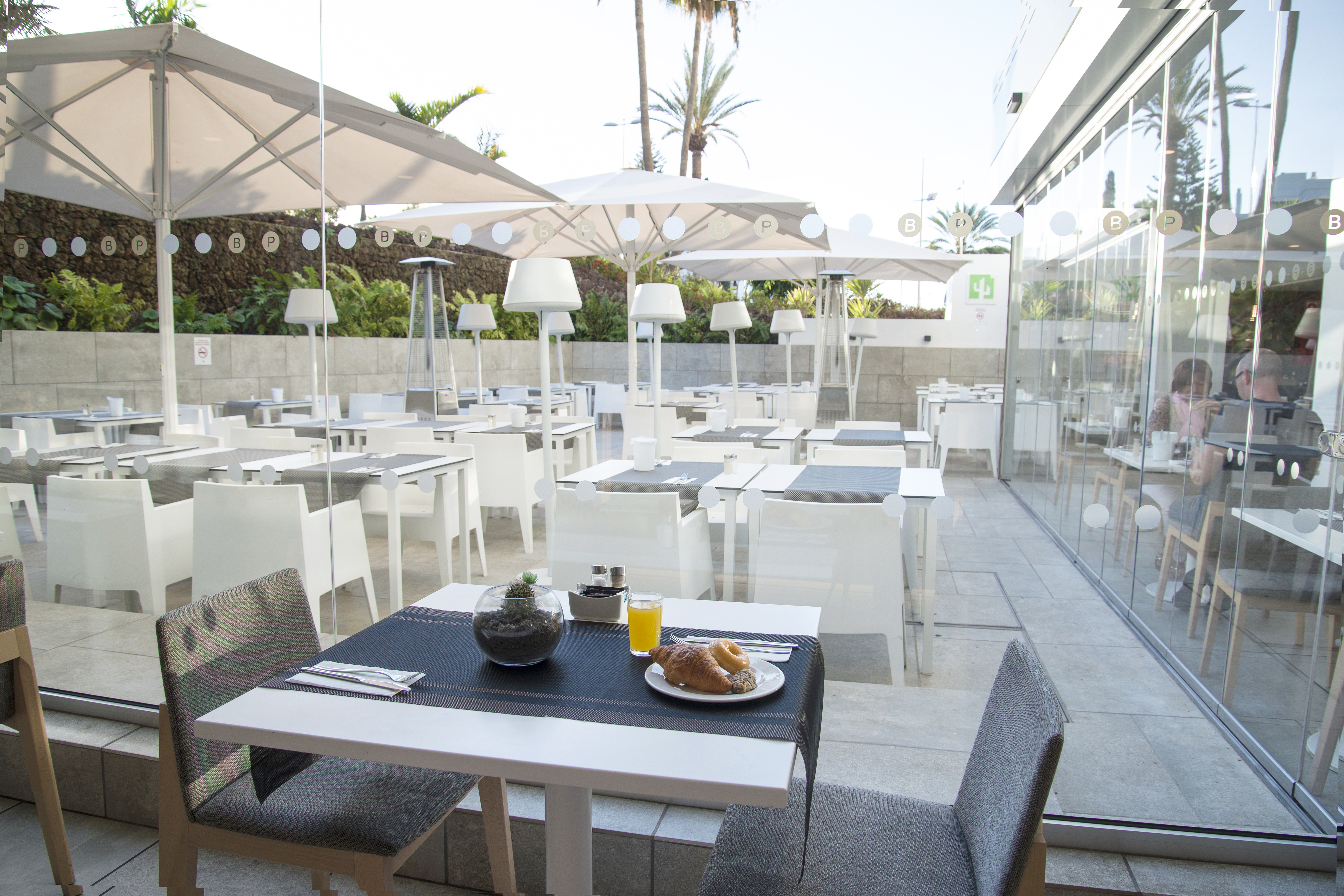 Akeah Broncemar Maspalomas