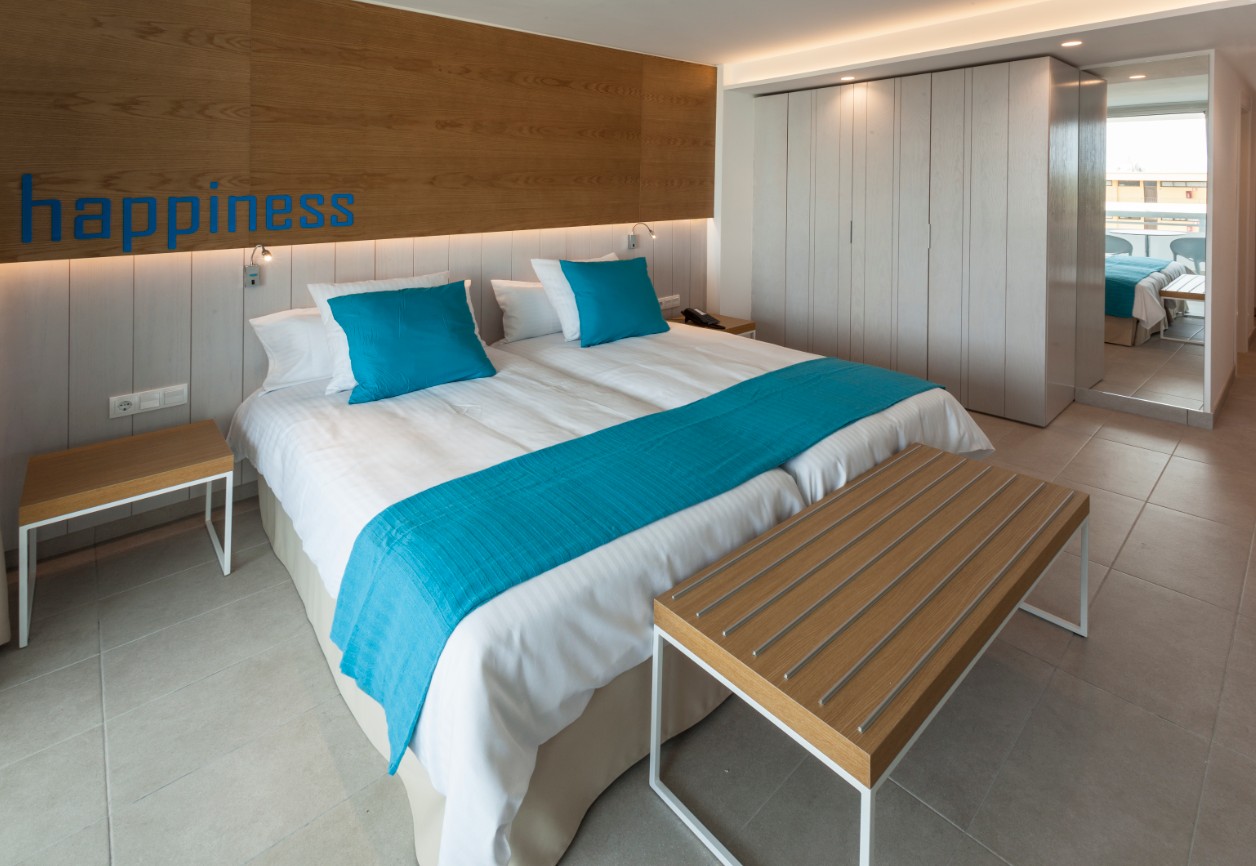 Akeah Broncemar Maspalomas