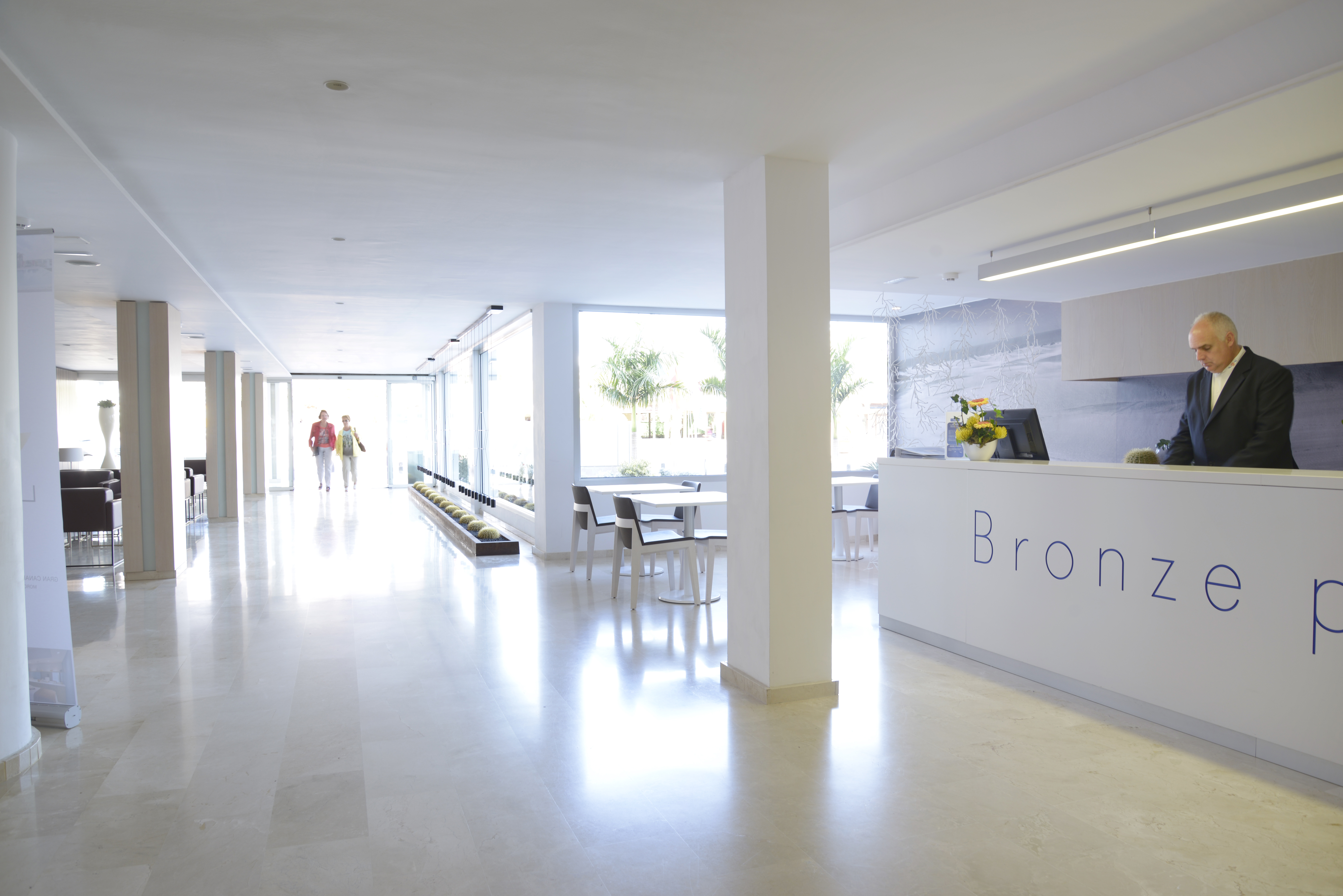 Akeah Broncemar Maspalomas