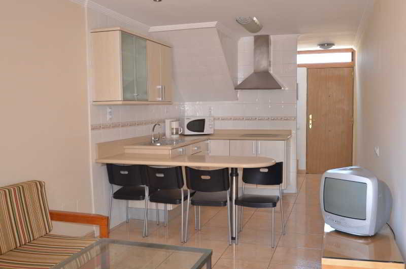 Las Brisas Bungalows