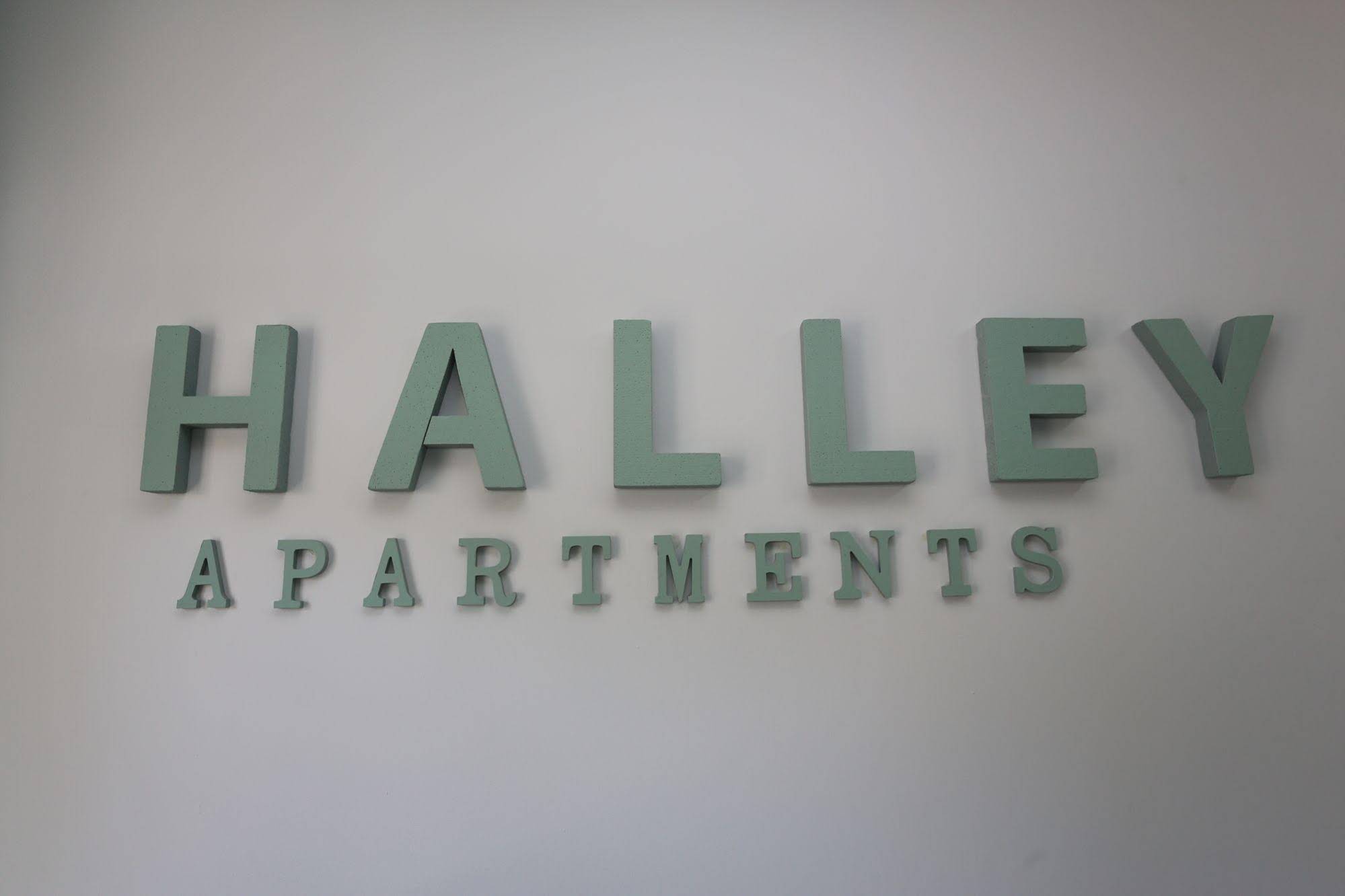Halley Apartments
