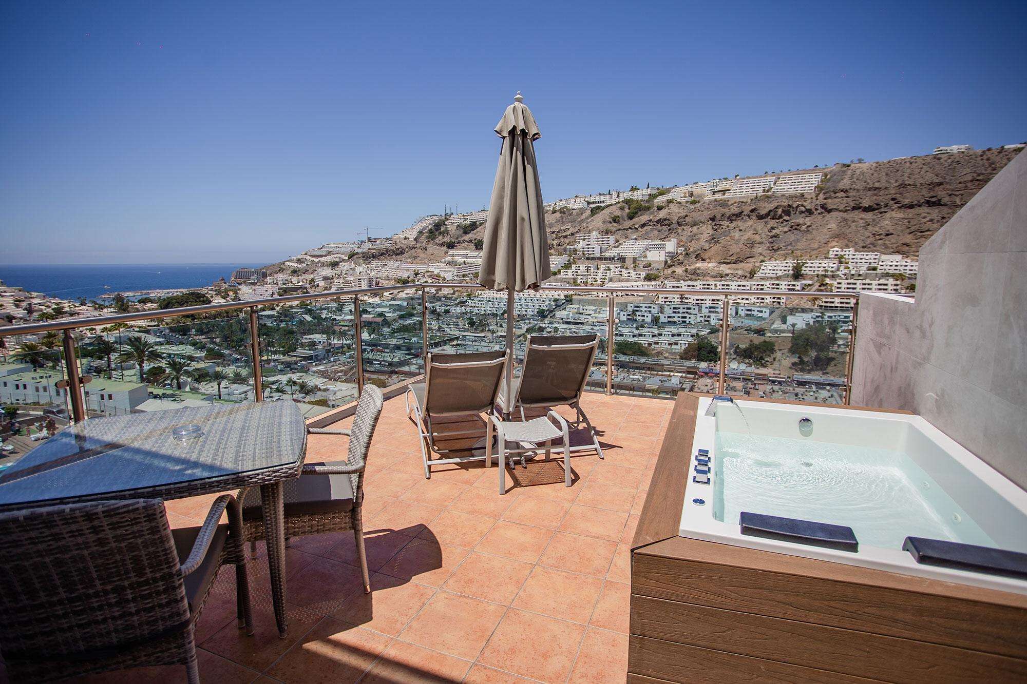 Servatur Casablanca Suites & Spa