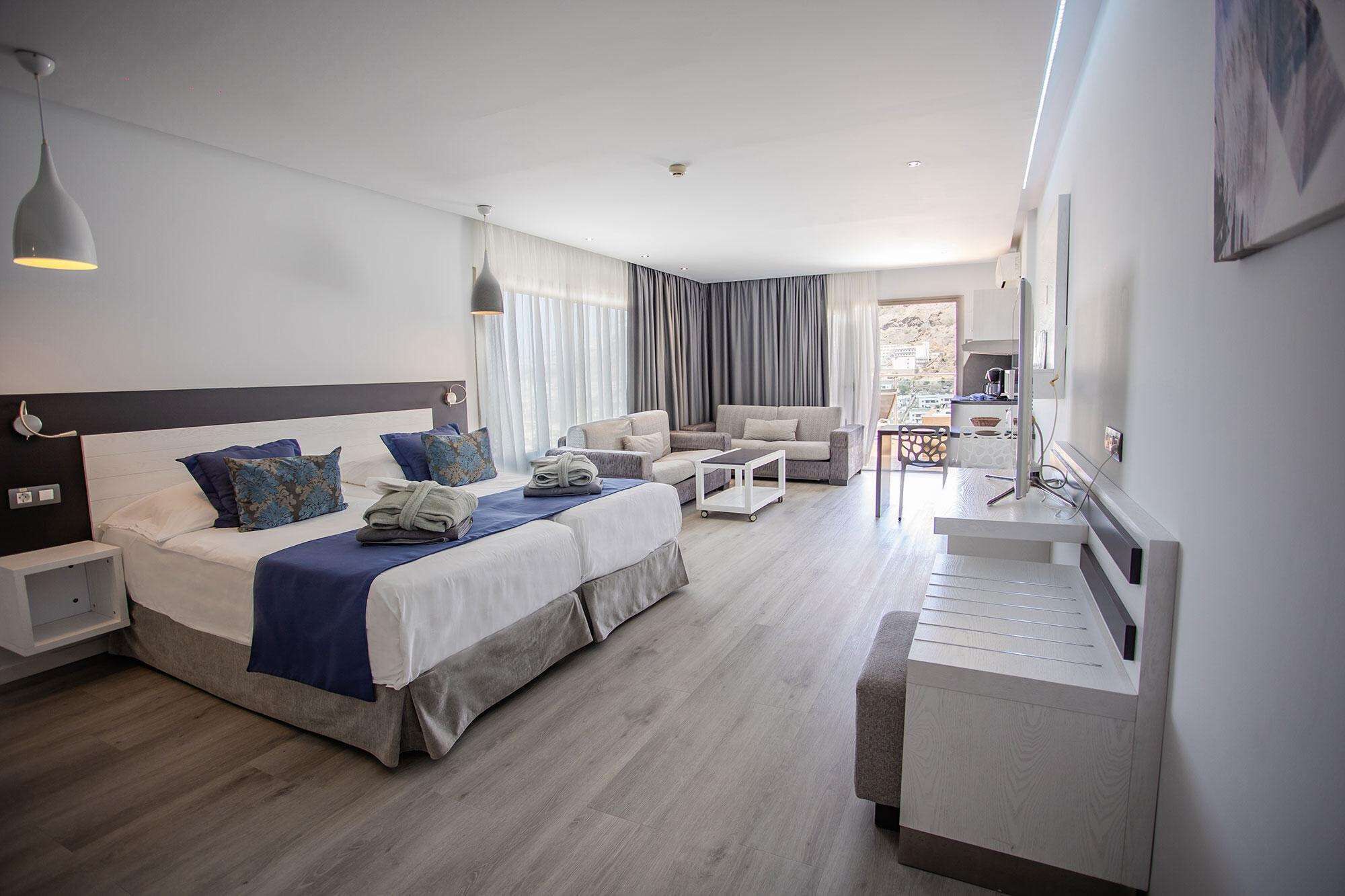 Servatur Casablanca Suites & Spa