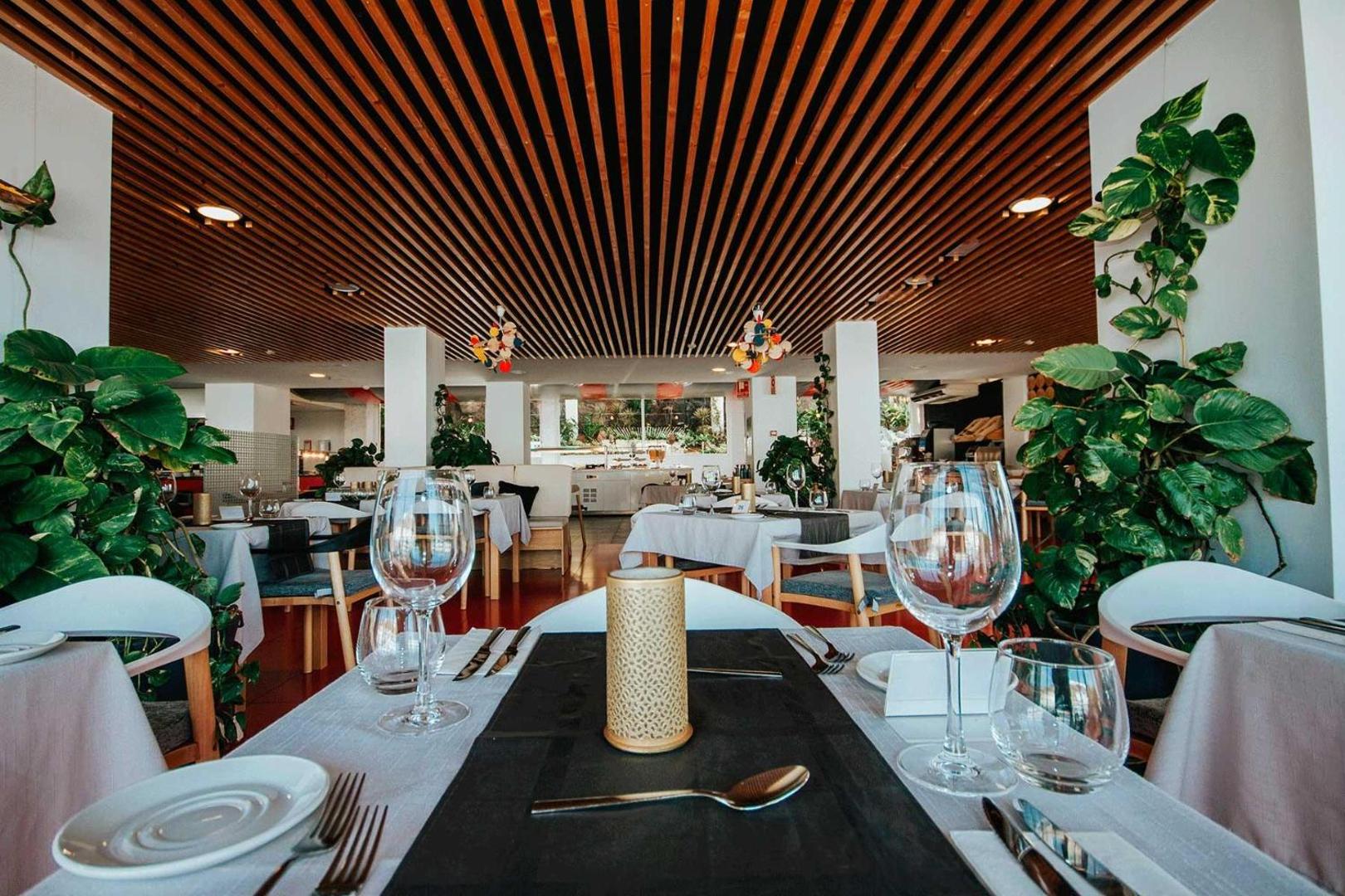 Servatur Casablanca Suites & Spa