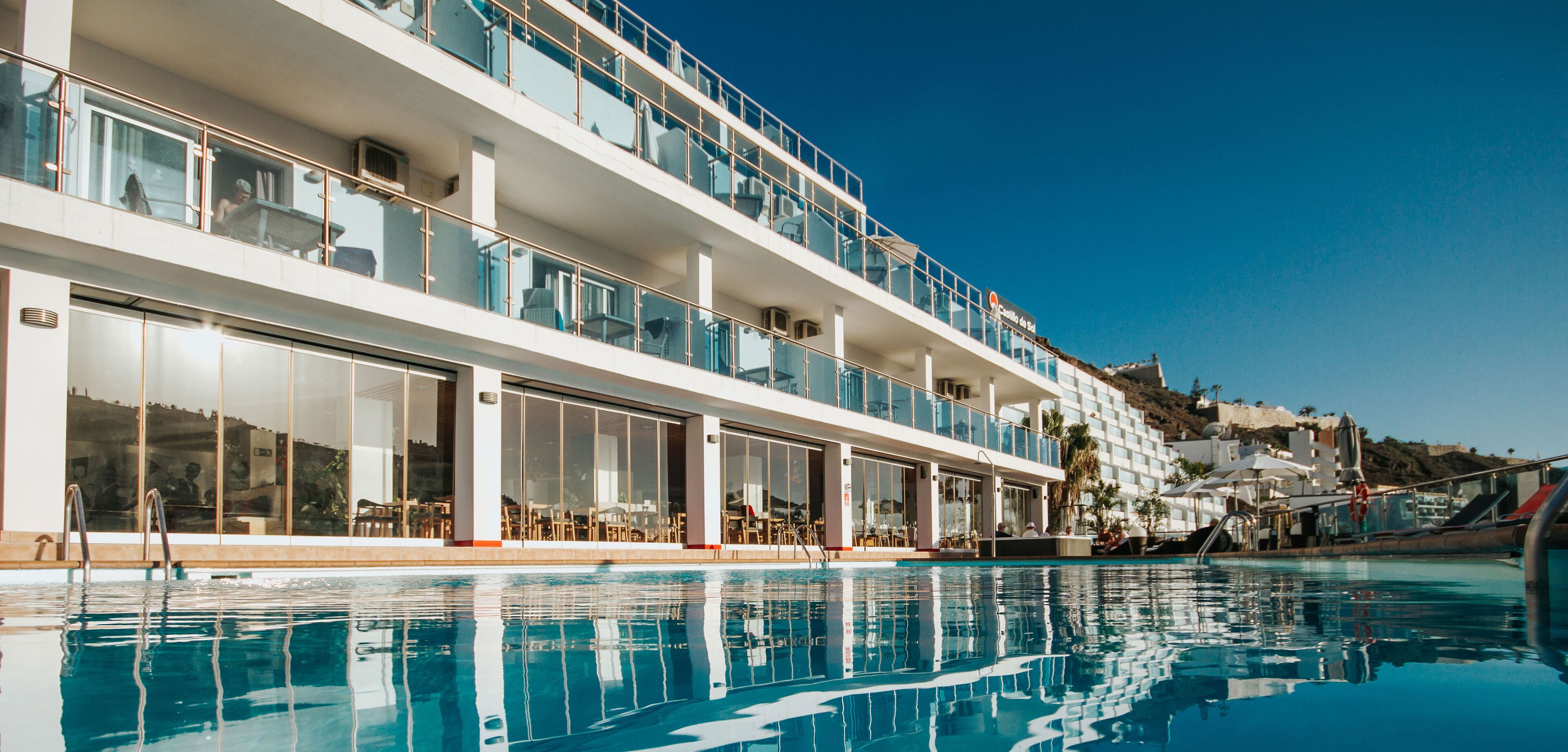 Servatur Casablanca Suites & Spa