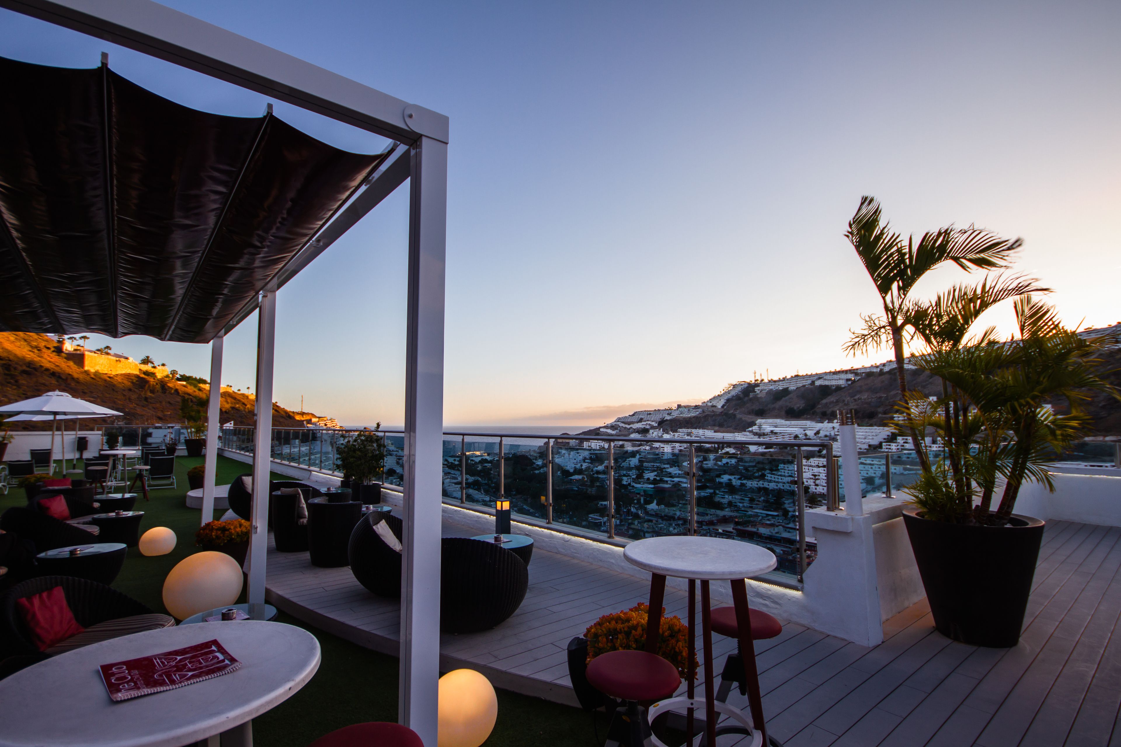 Servatur Casablanca Suites & Spa