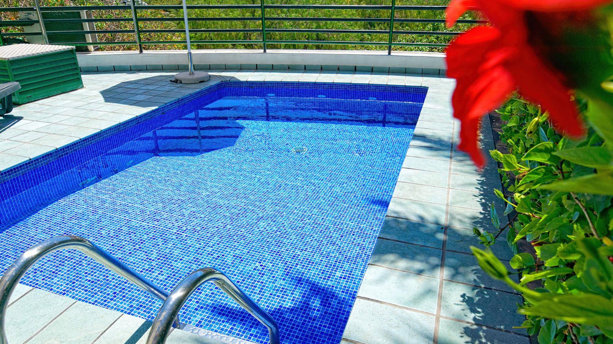 Sunshine Beach Villas