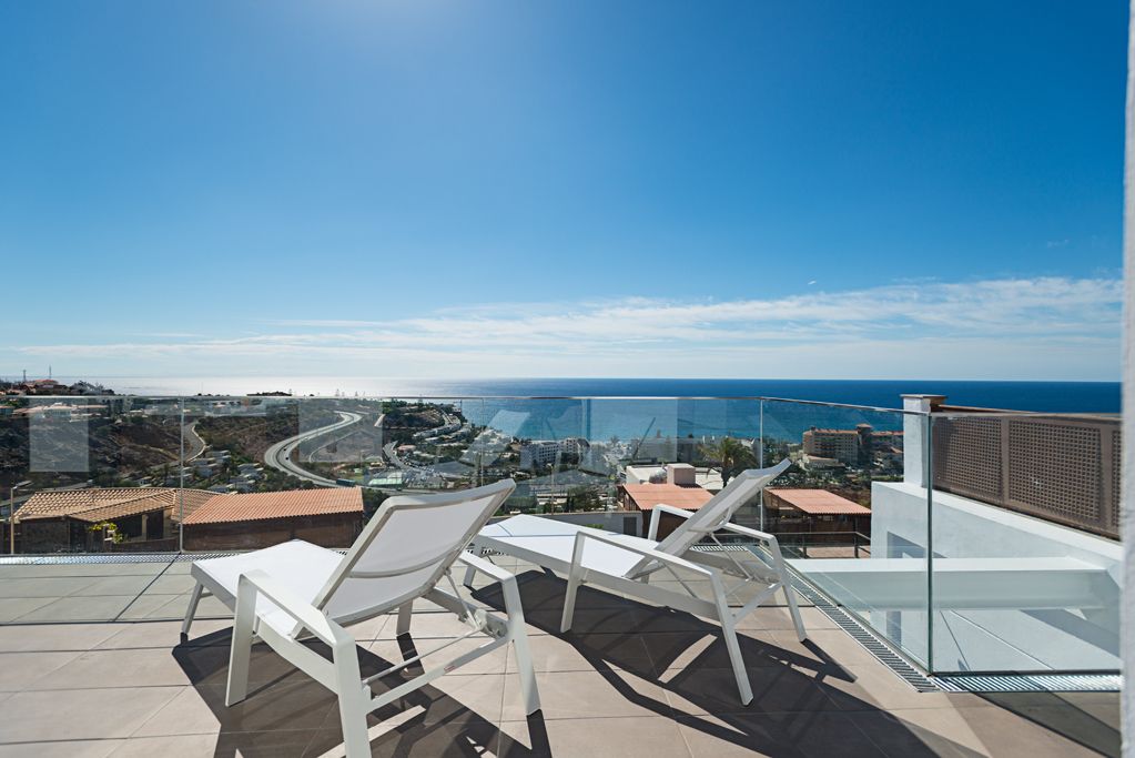 Altos de la Gloria Beach Apartments