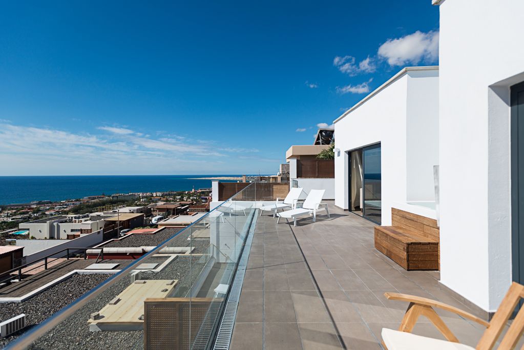 Altos de la Gloria Beach Apartments