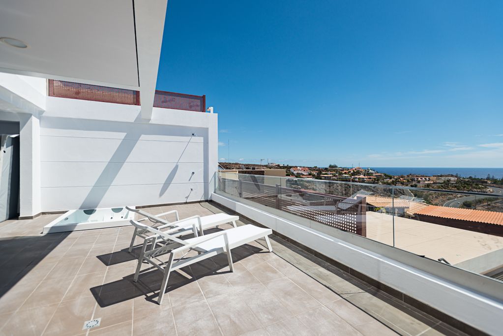 Altos de la Gloria Beach Apartments