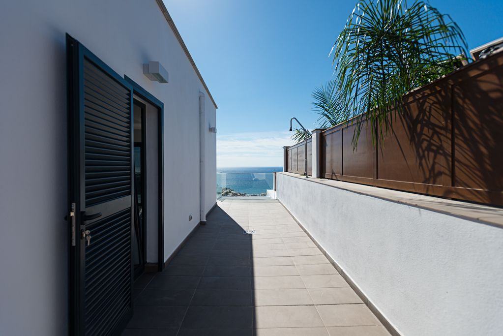 Altos de la Gloria Beach Apartments