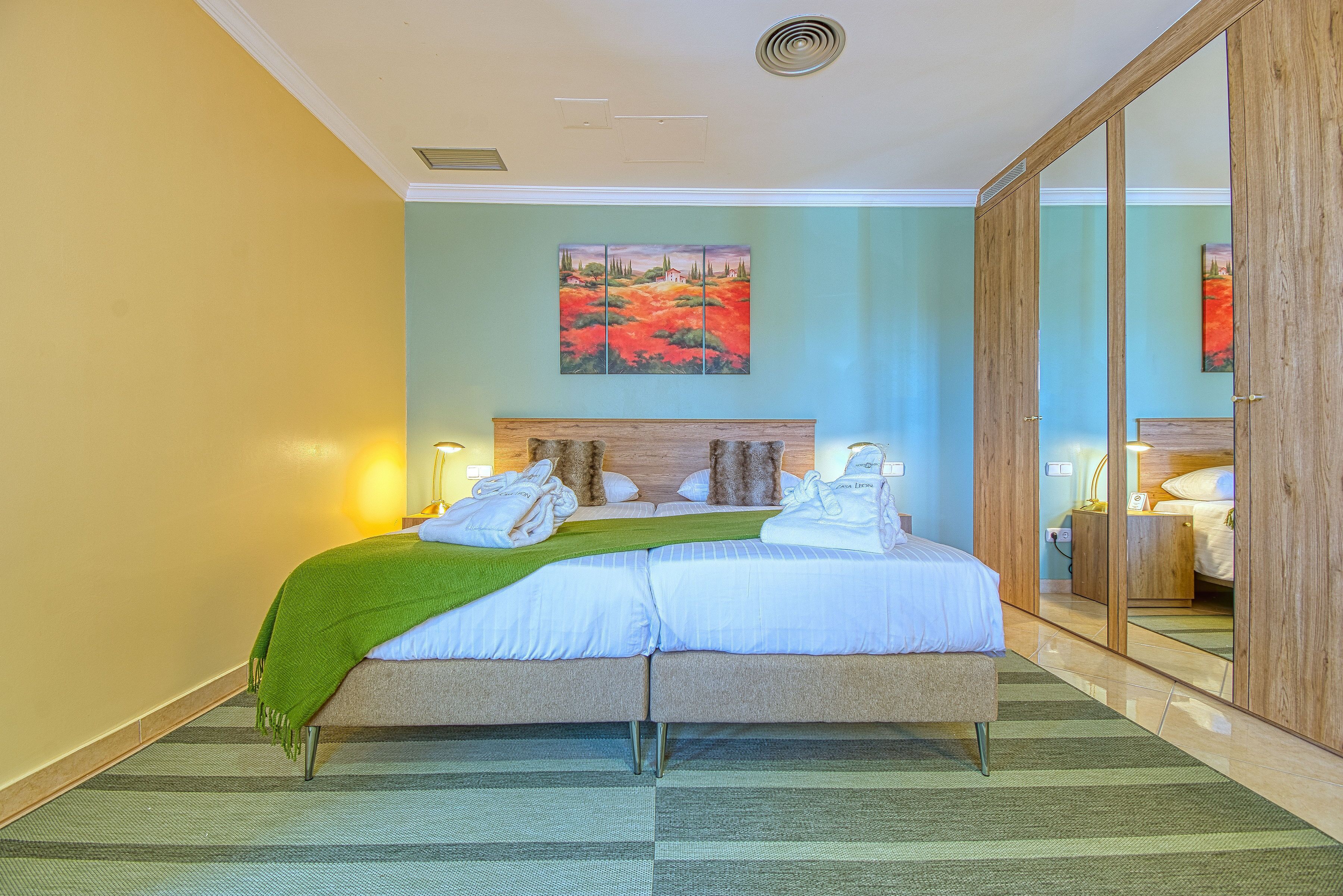 Casa León Royal Retreat