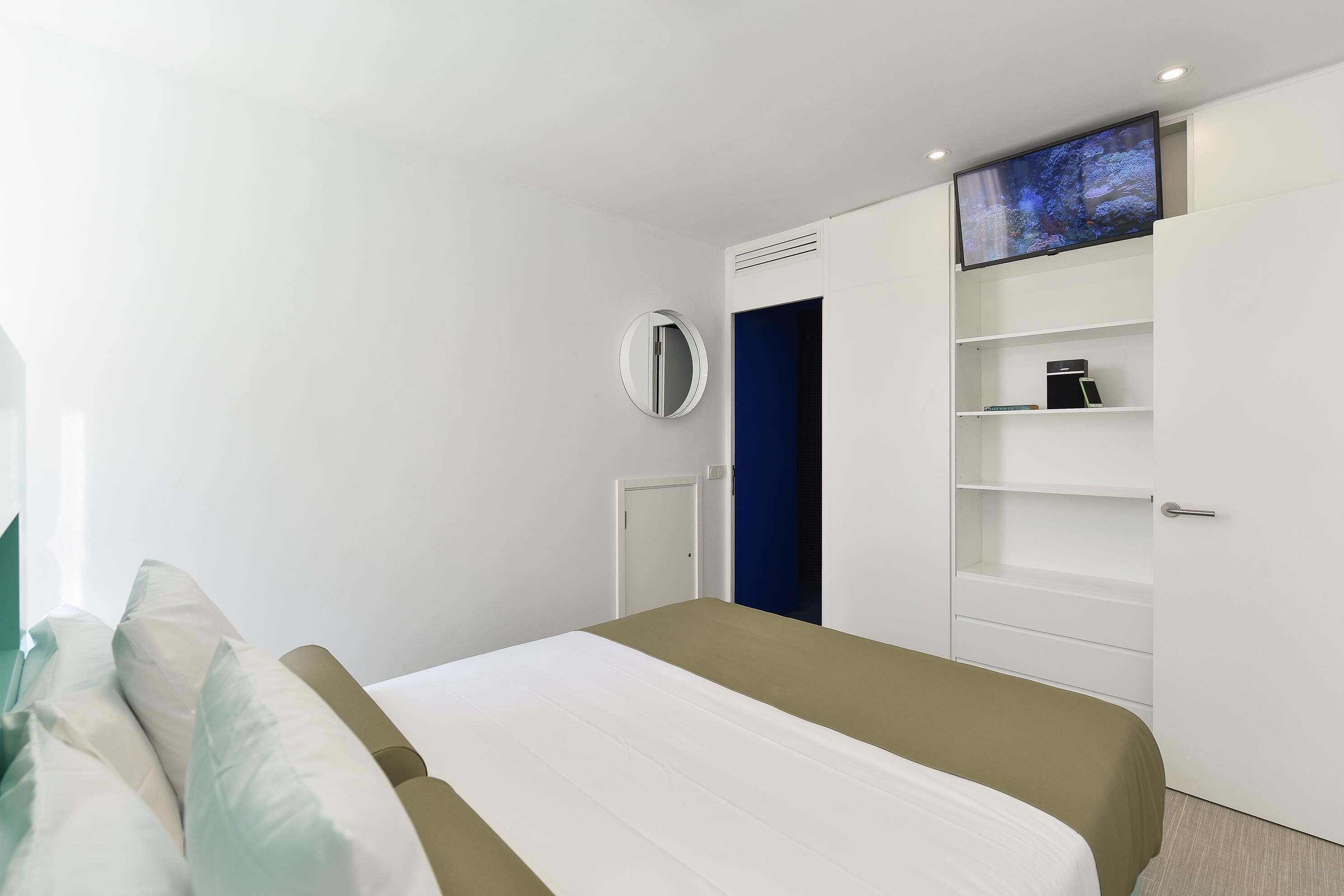 New Velsuites