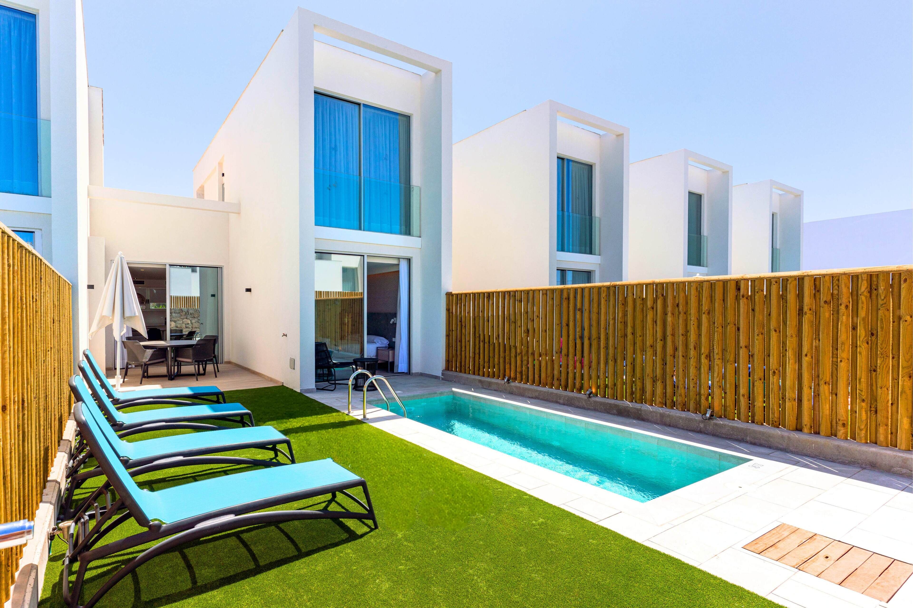 Resort Cordial Santa Águeda & Perchel Beach Club