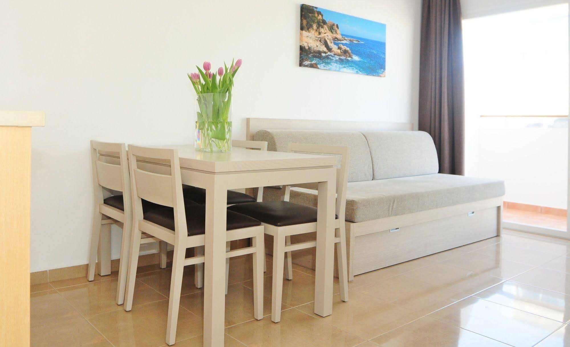 Apartamentos Malacosta