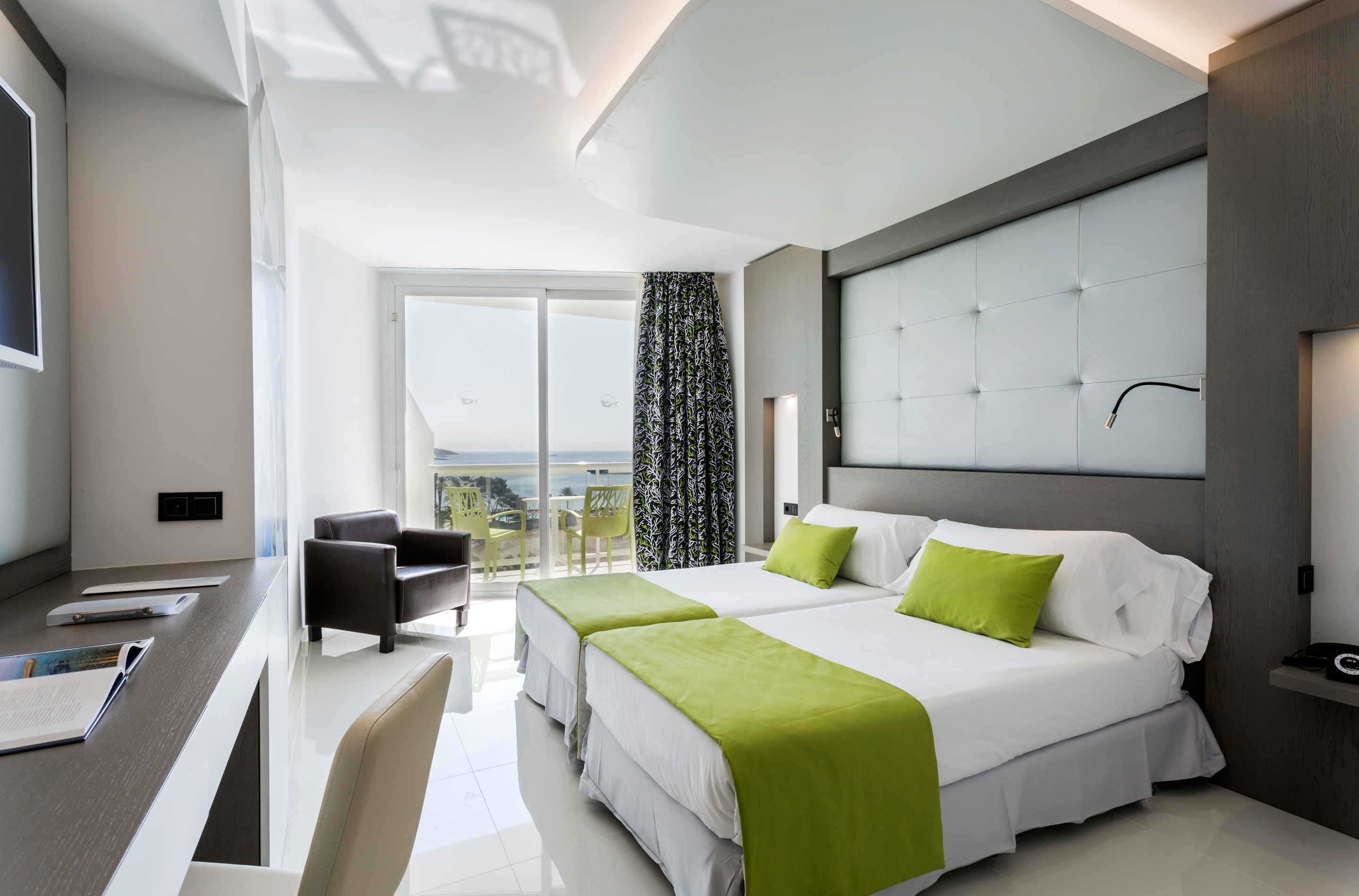 The Ibiza Twiins  - Life