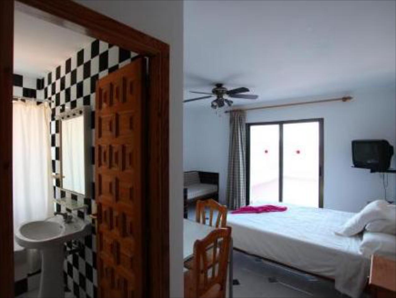 Apartamentos Es Grop