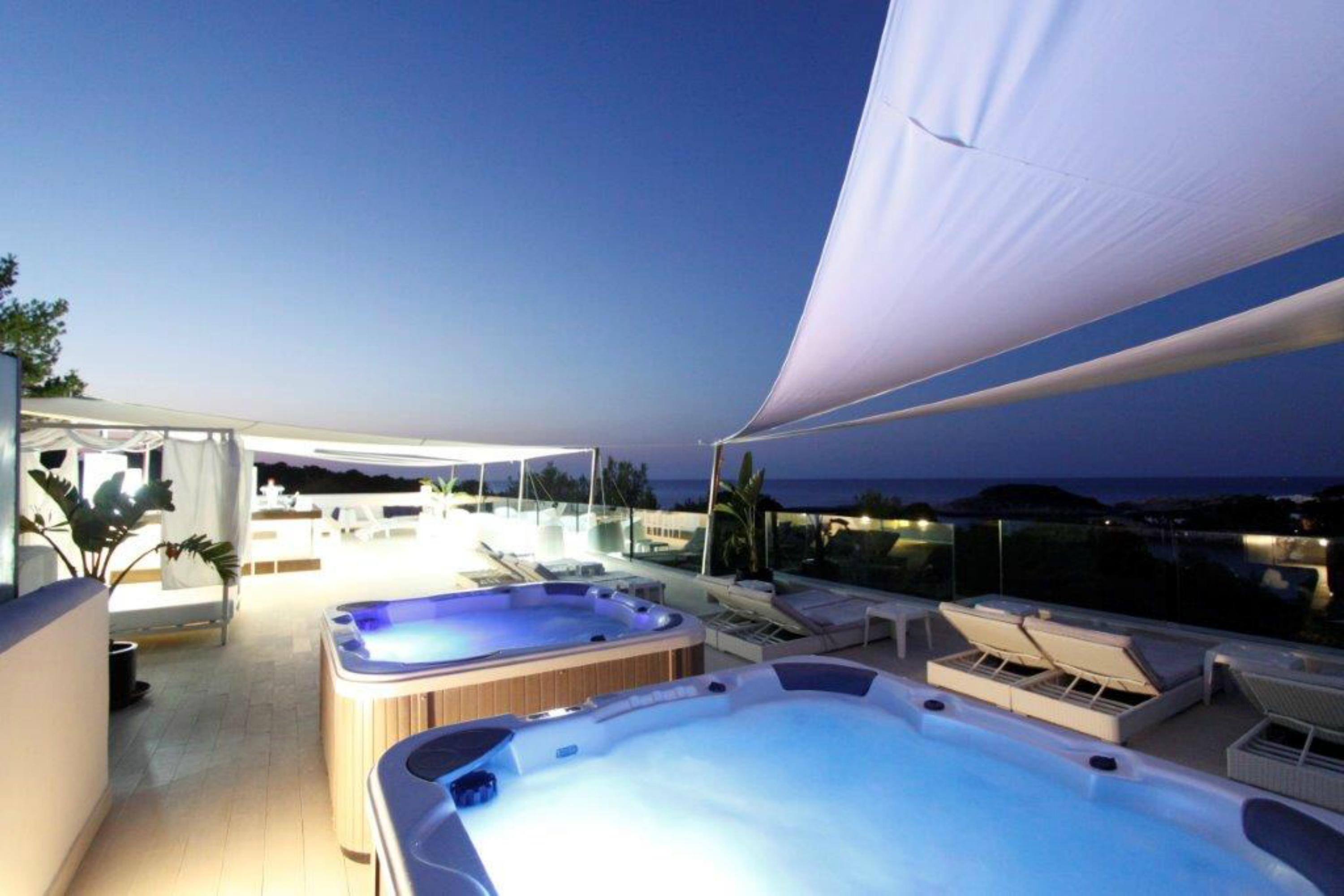 BG Hotel Portinatx Beach Club