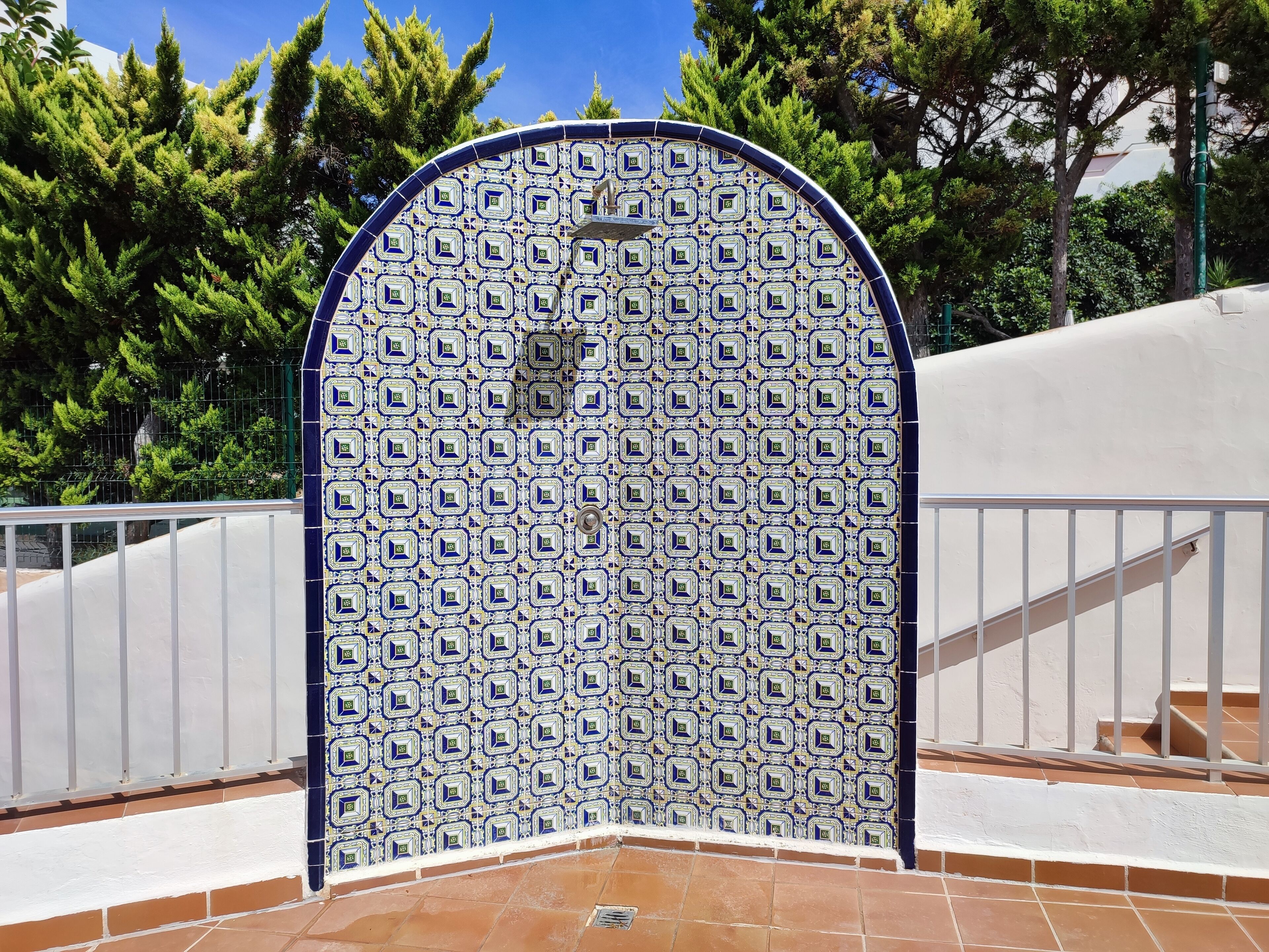 Es Puet Blanc By Flats Friends