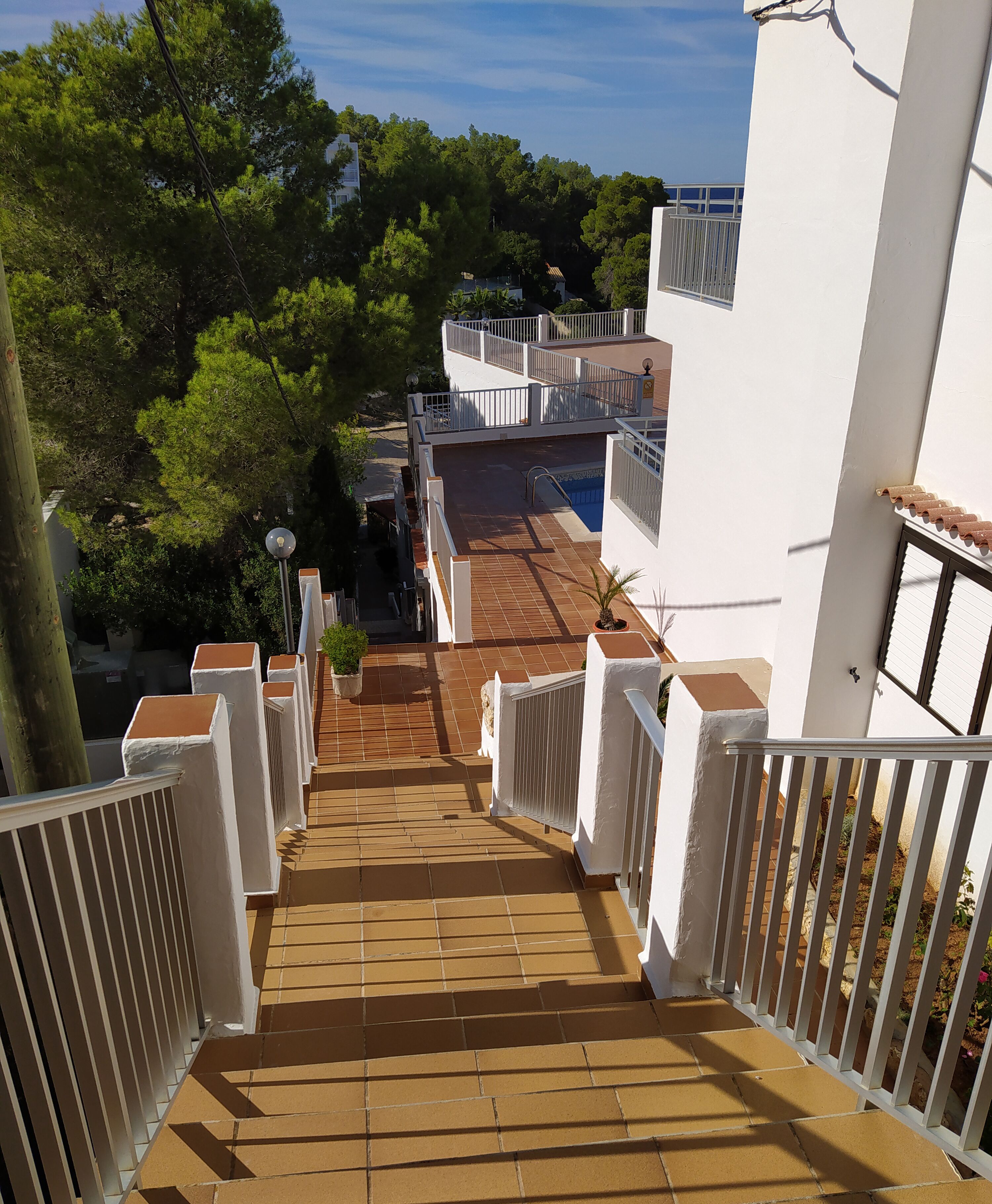 Es Puet Blanc By Flats Friends