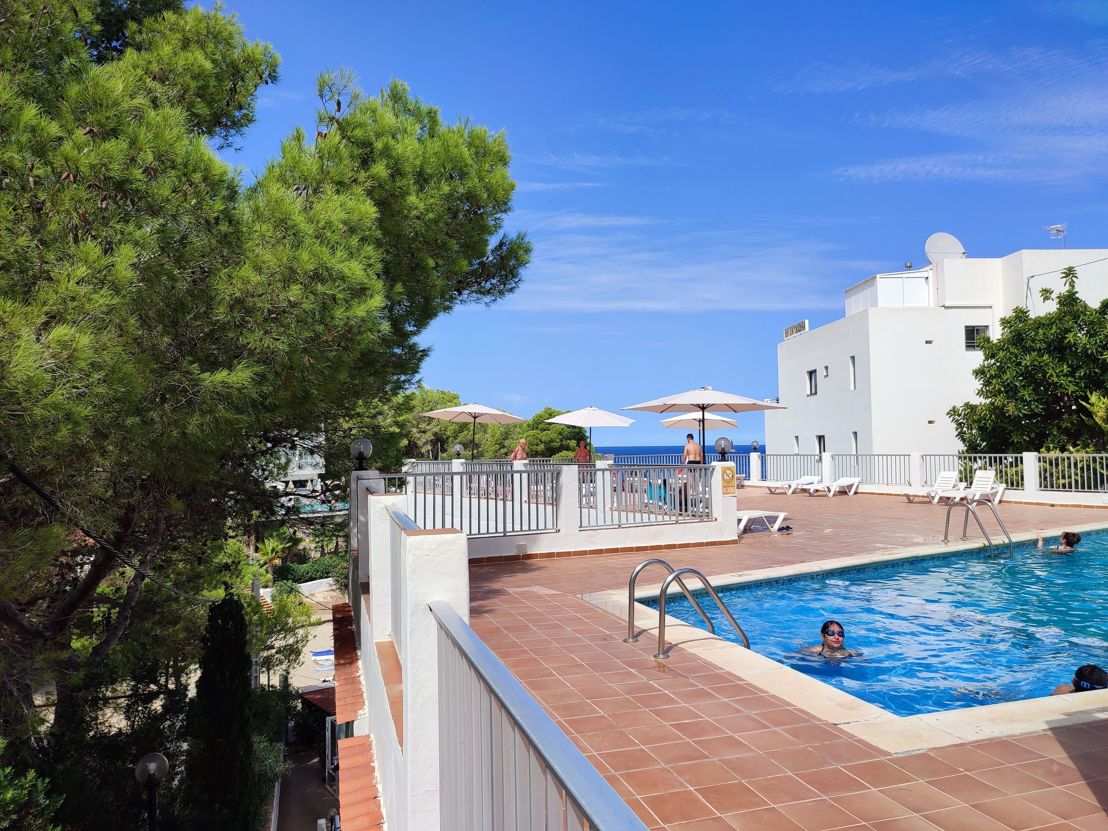 Es Puet Blanc By Flats Friends