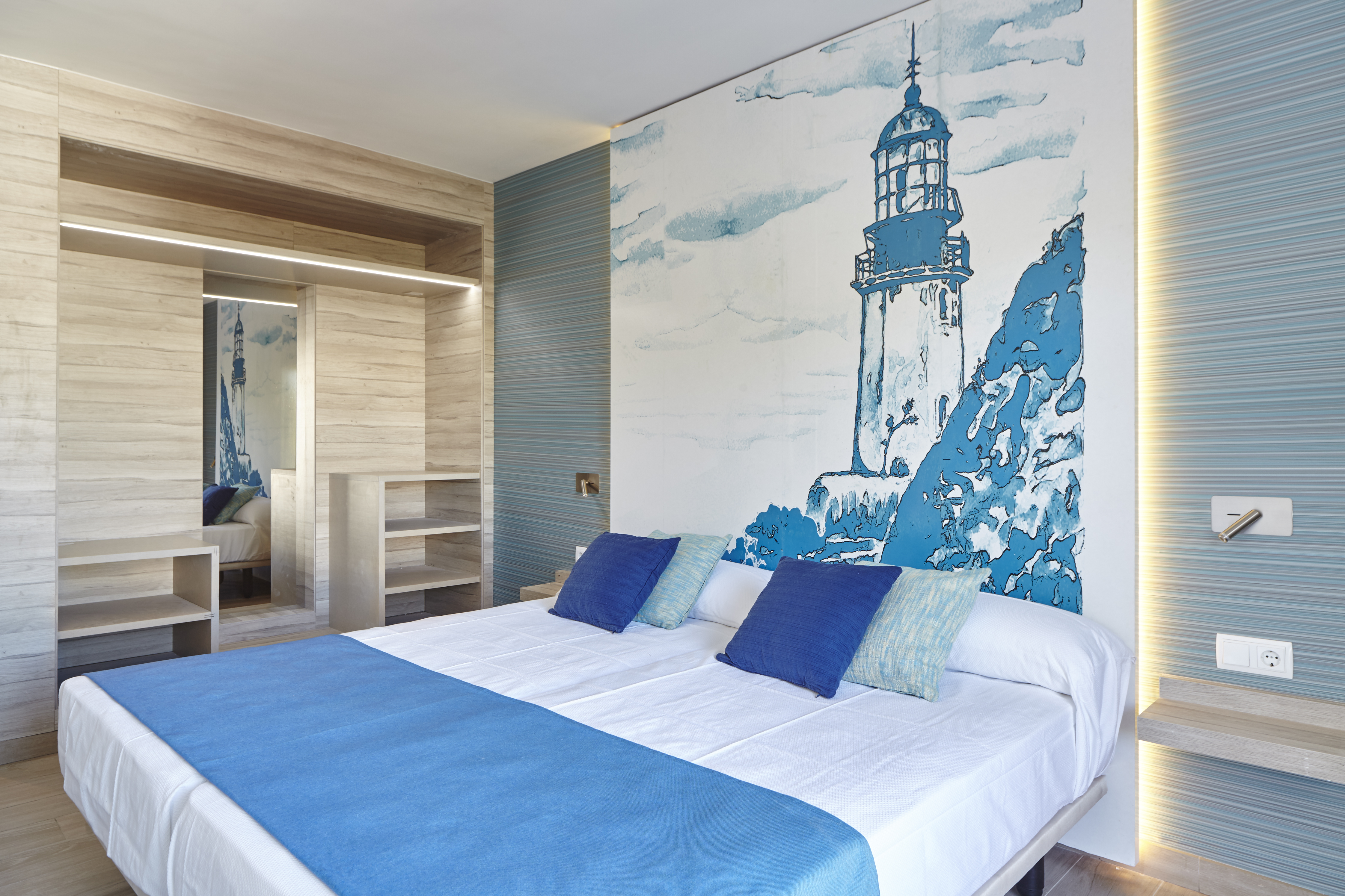 Sol Bahía Ibiza Suites