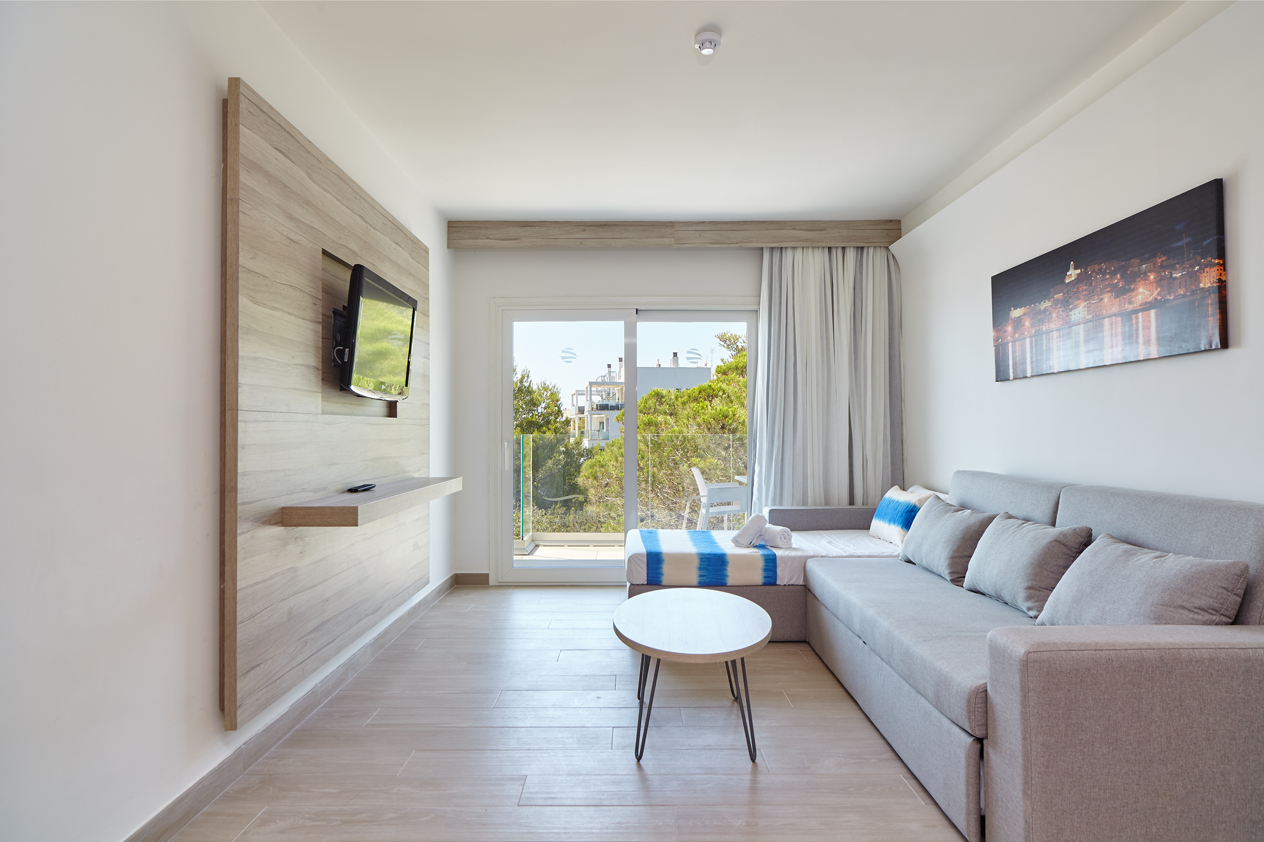 Sol Bahía Ibiza Suites