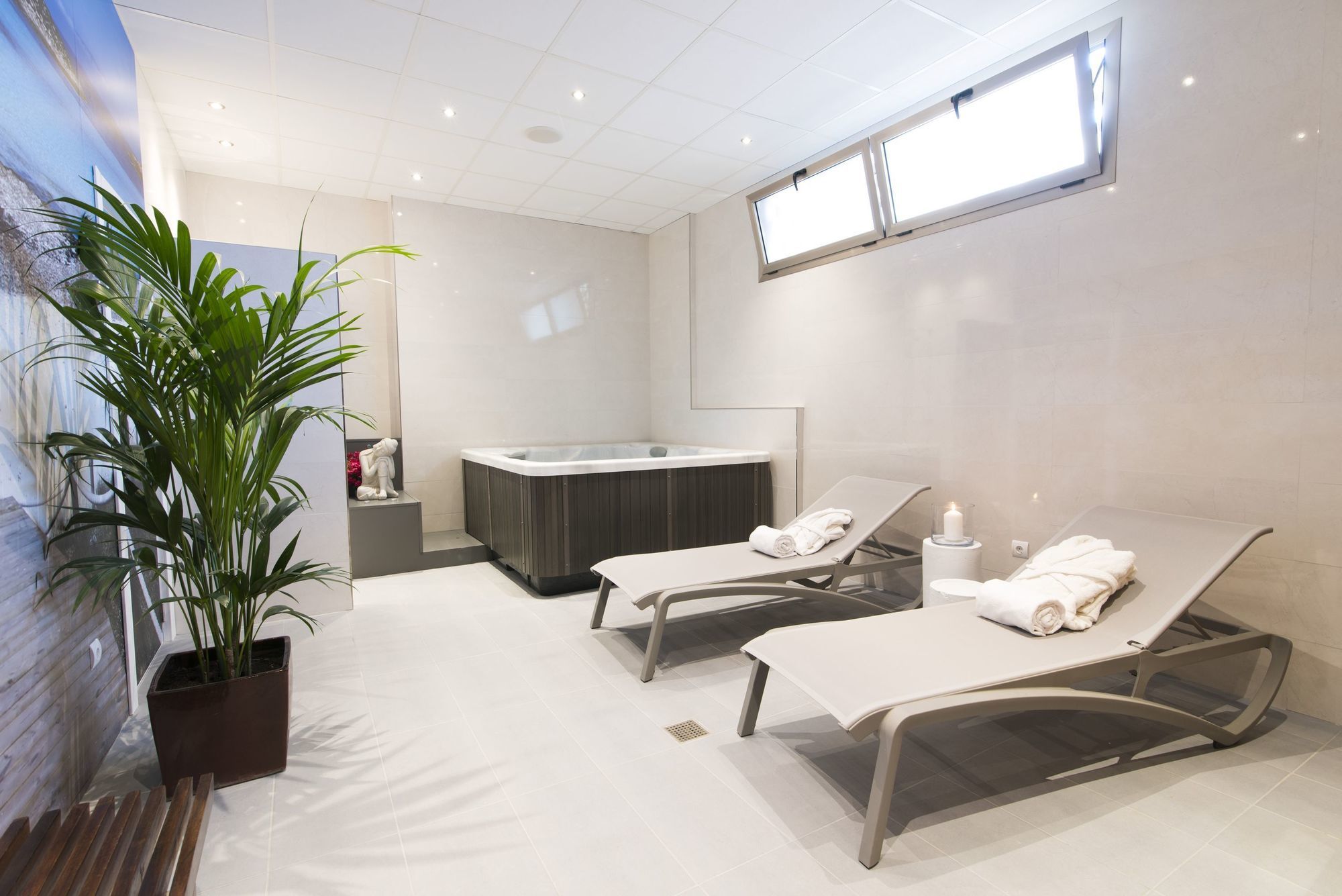 azuLine Hotel Pacific