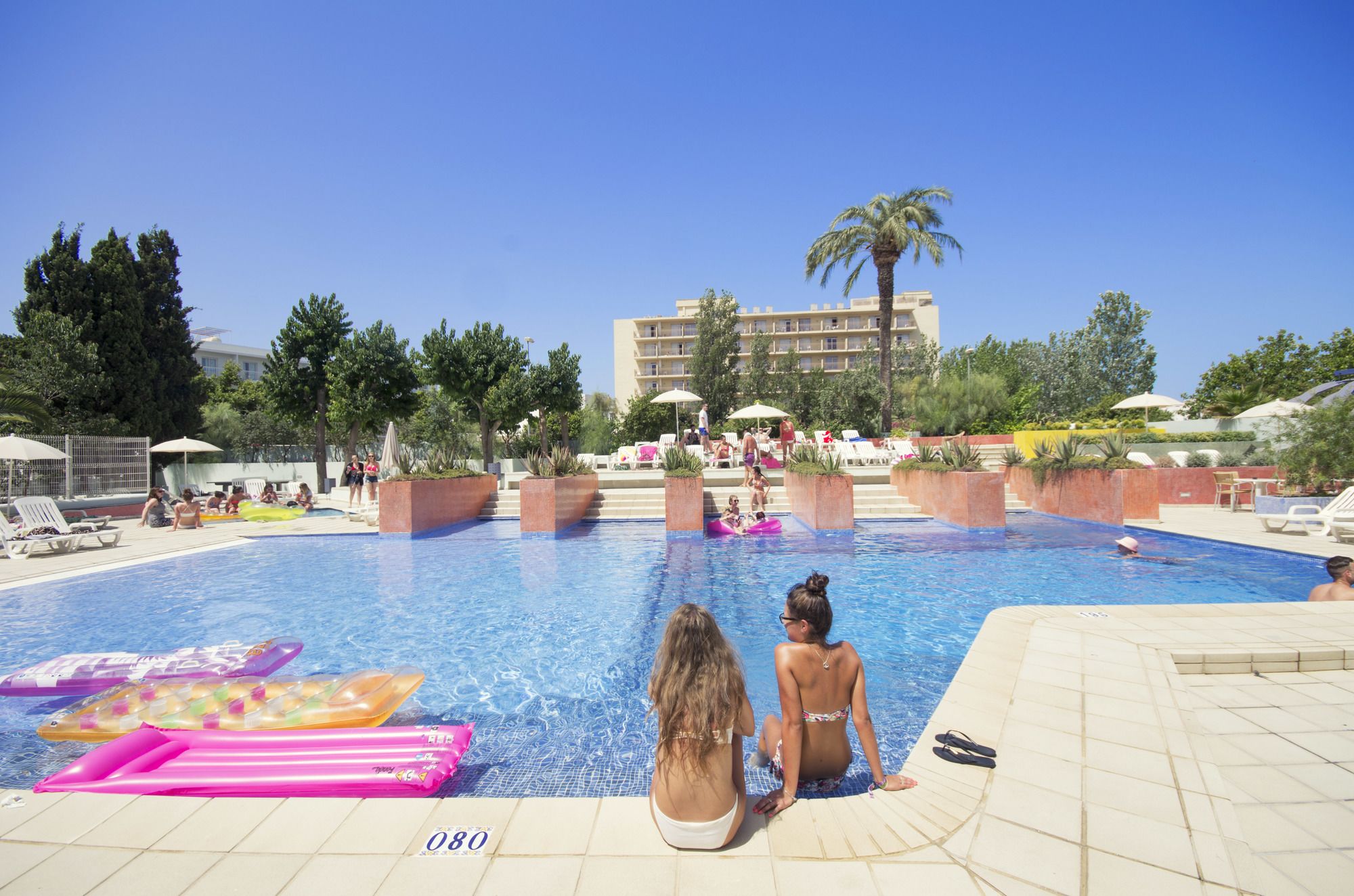 azuLine Hotel Pacific