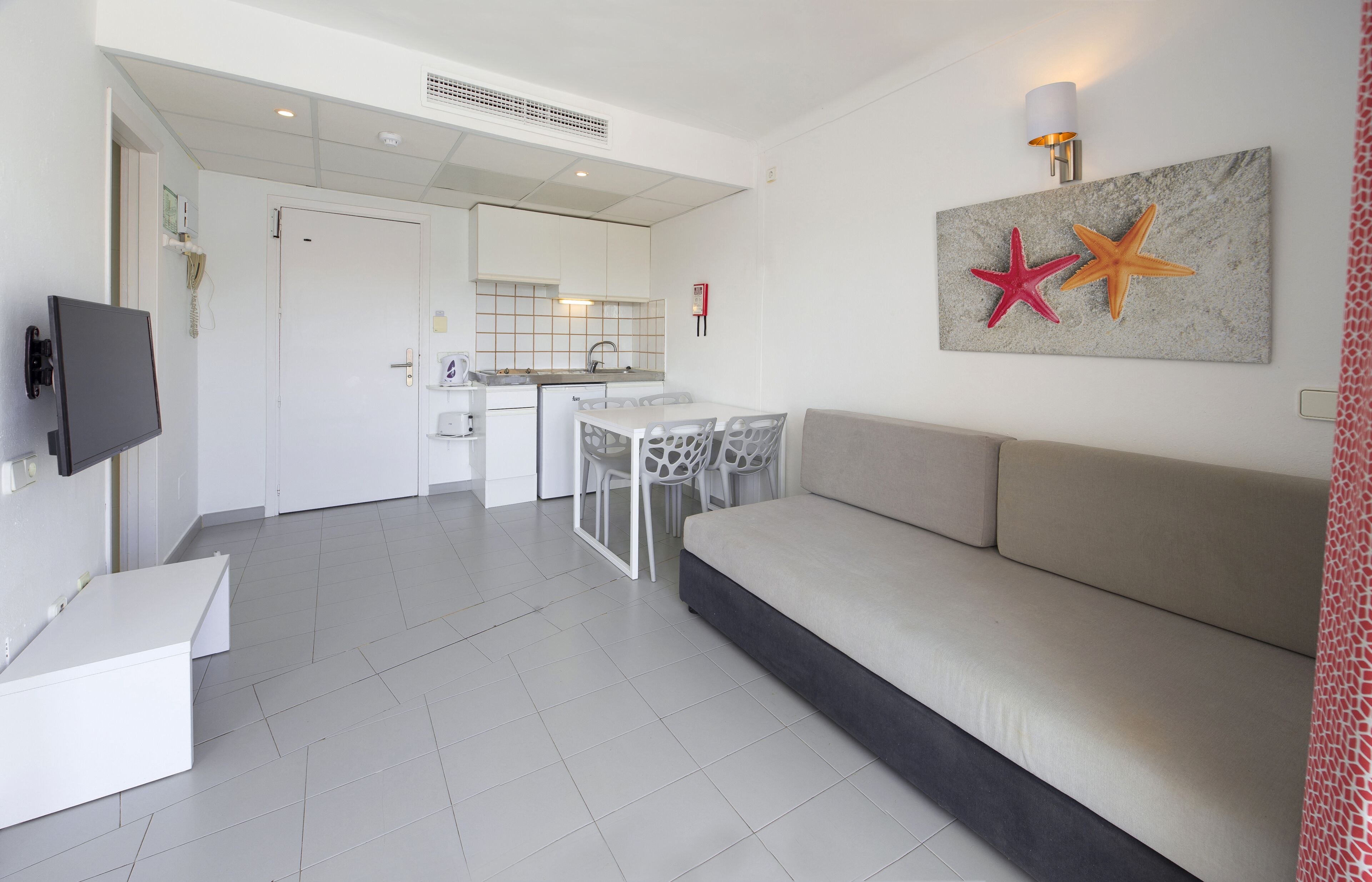 Coral Star Apartments