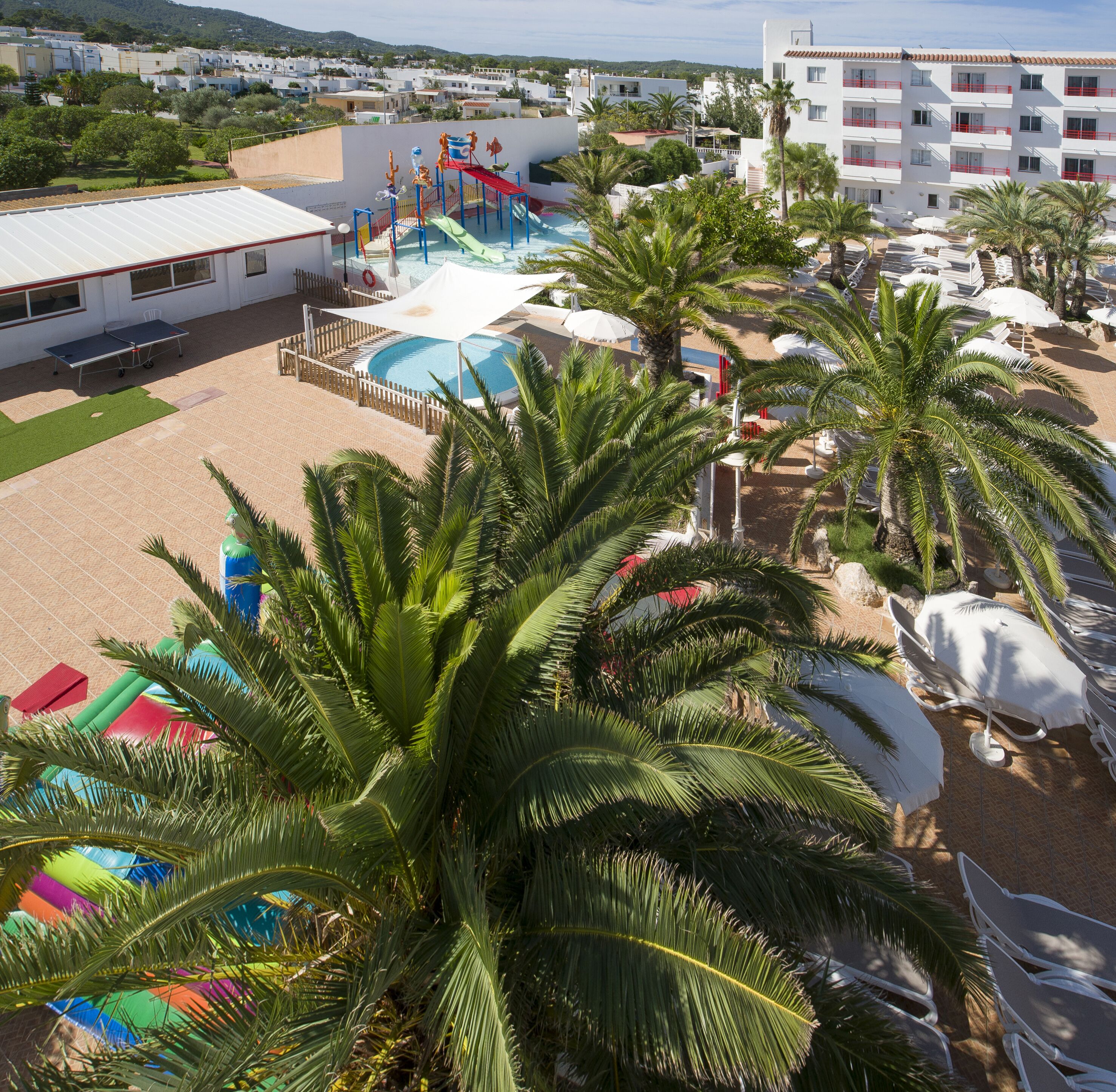 Coral Star Apartments