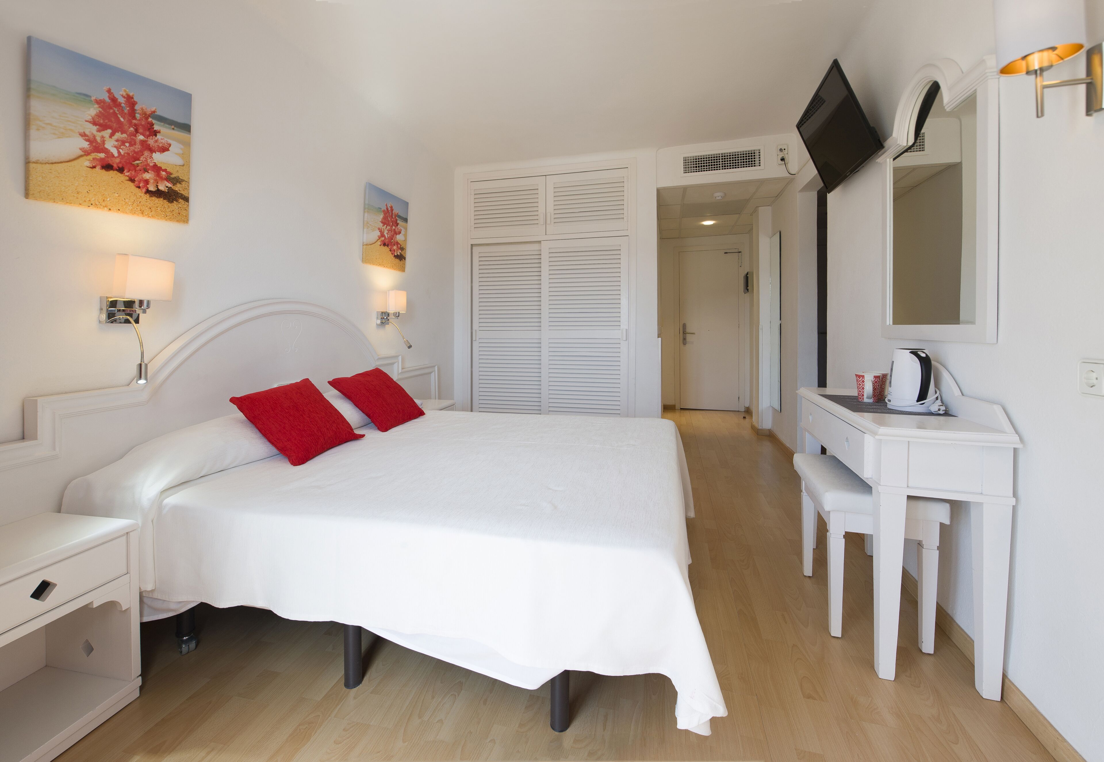 Coral Star Apartments