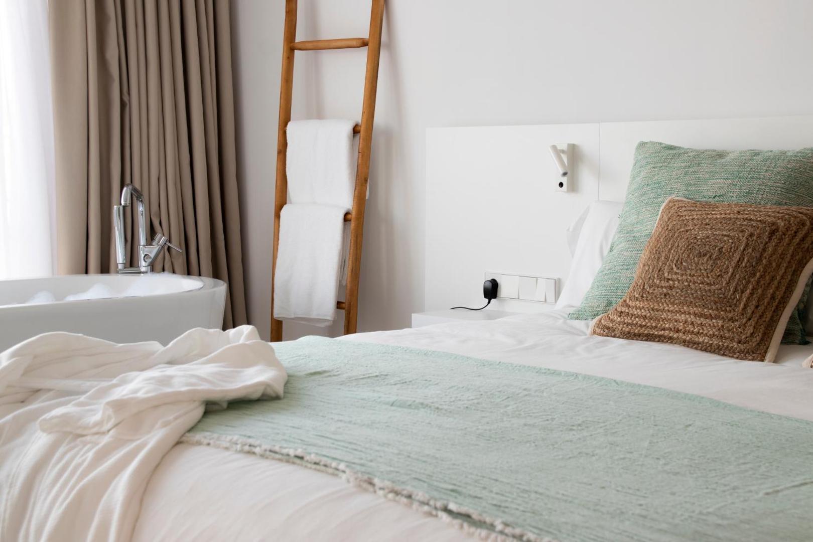 Els Pins Resort & Spa