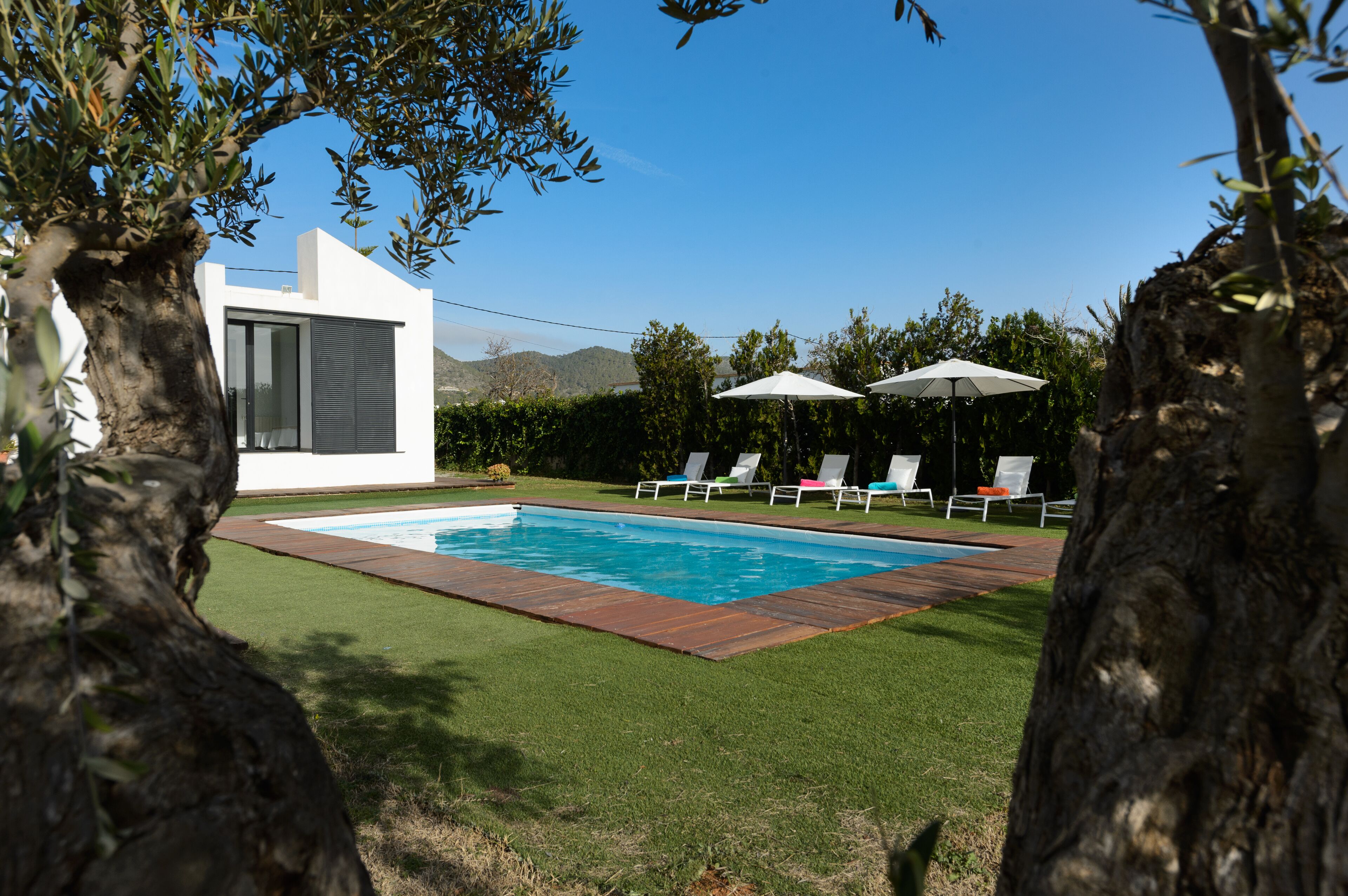 New! Villa Anur