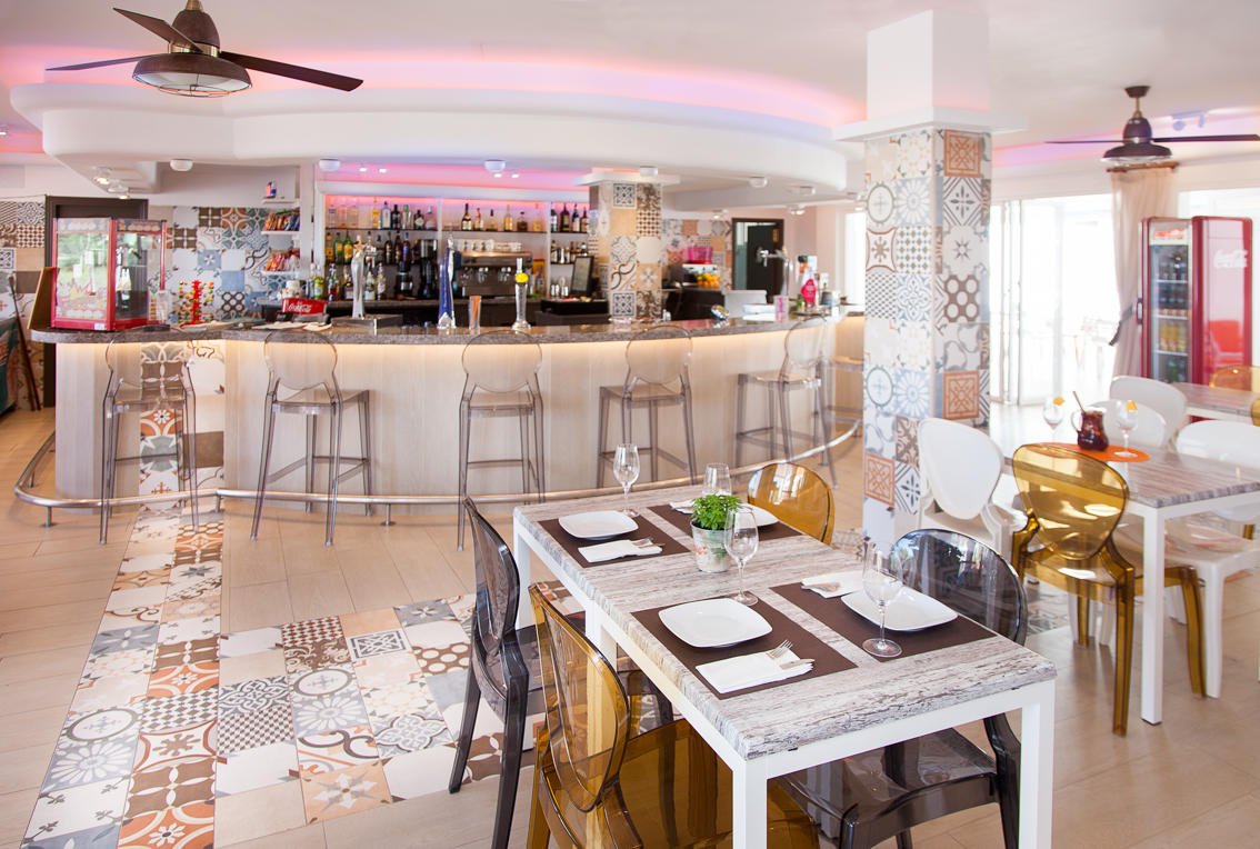 Apartamentos Oasis Sa Tanca