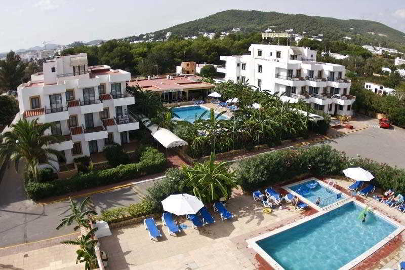 Apartamentos Casa Luis by Invisa