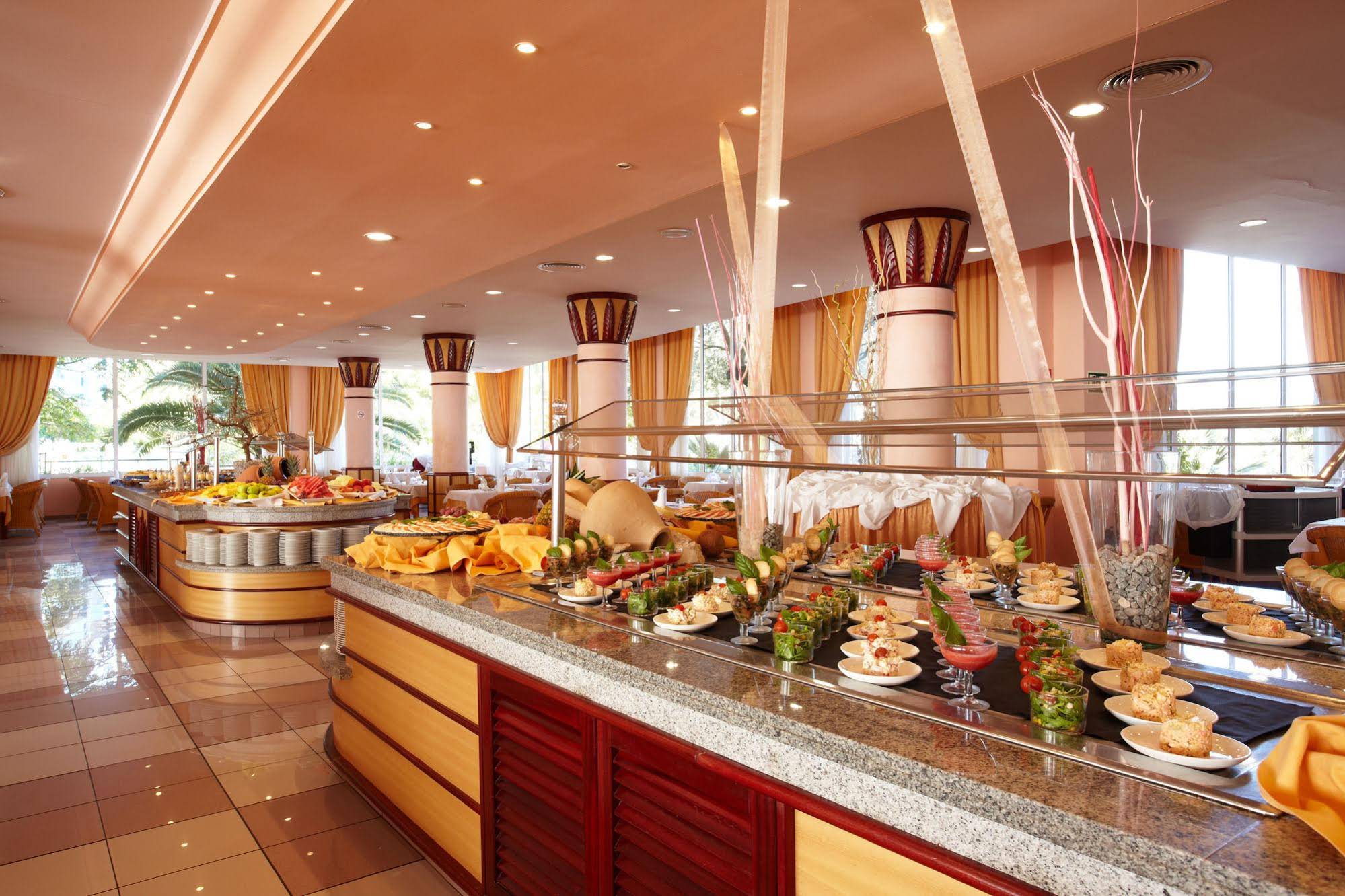 Grupotel Santa Eulària & Spa