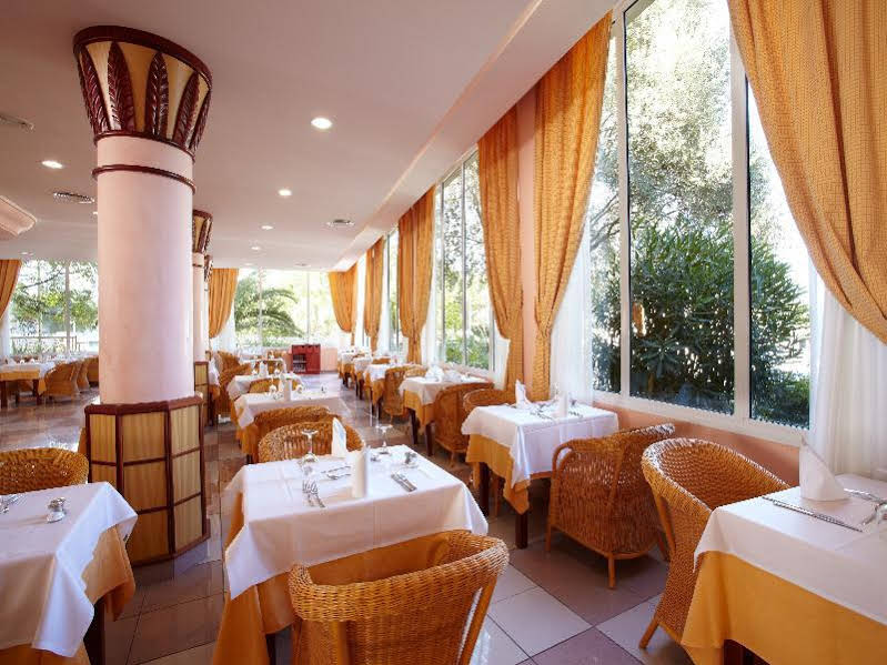 Grupotel Santa Eulària & Spa