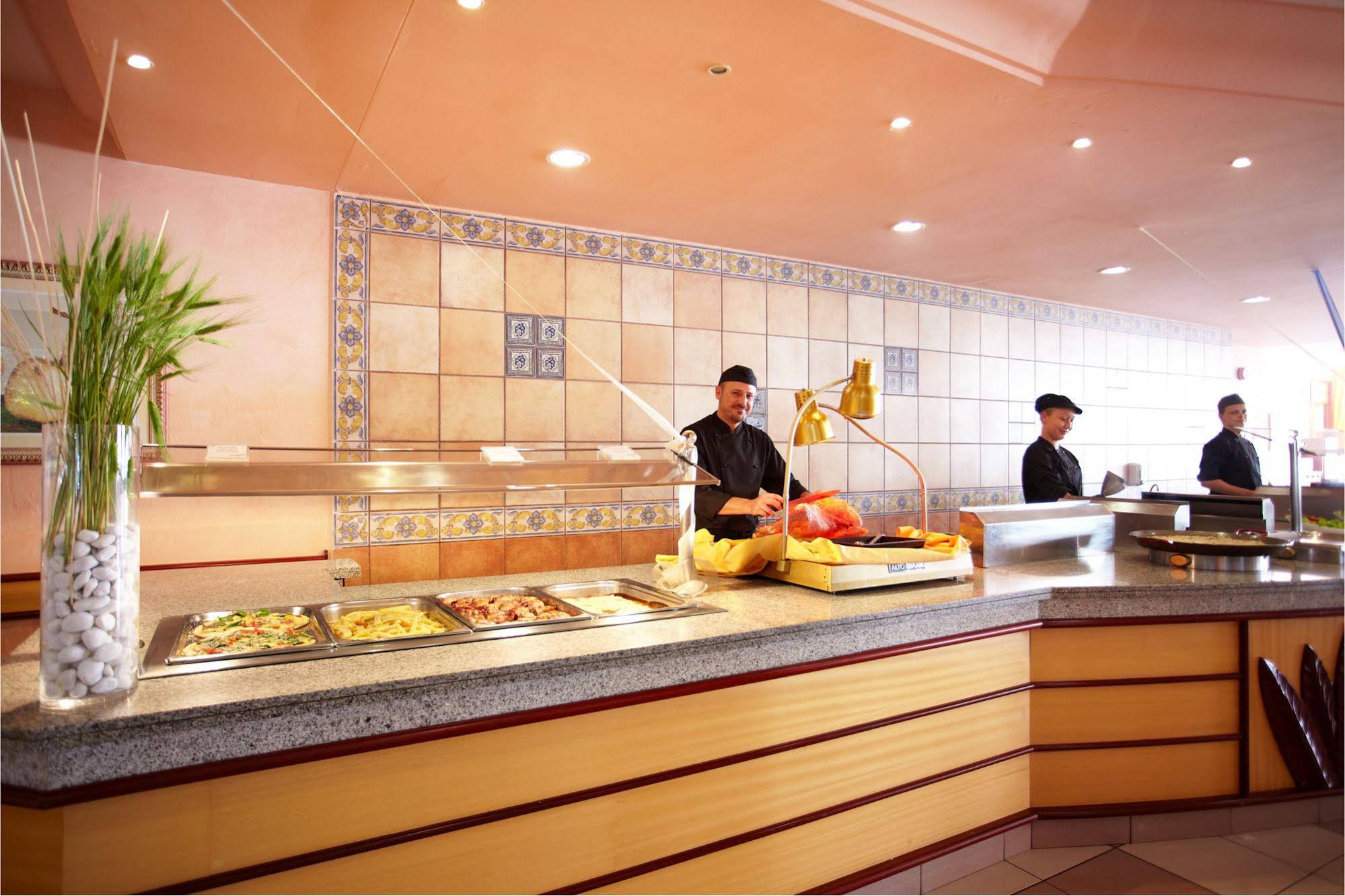 Grupotel Santa Eulària & Spa