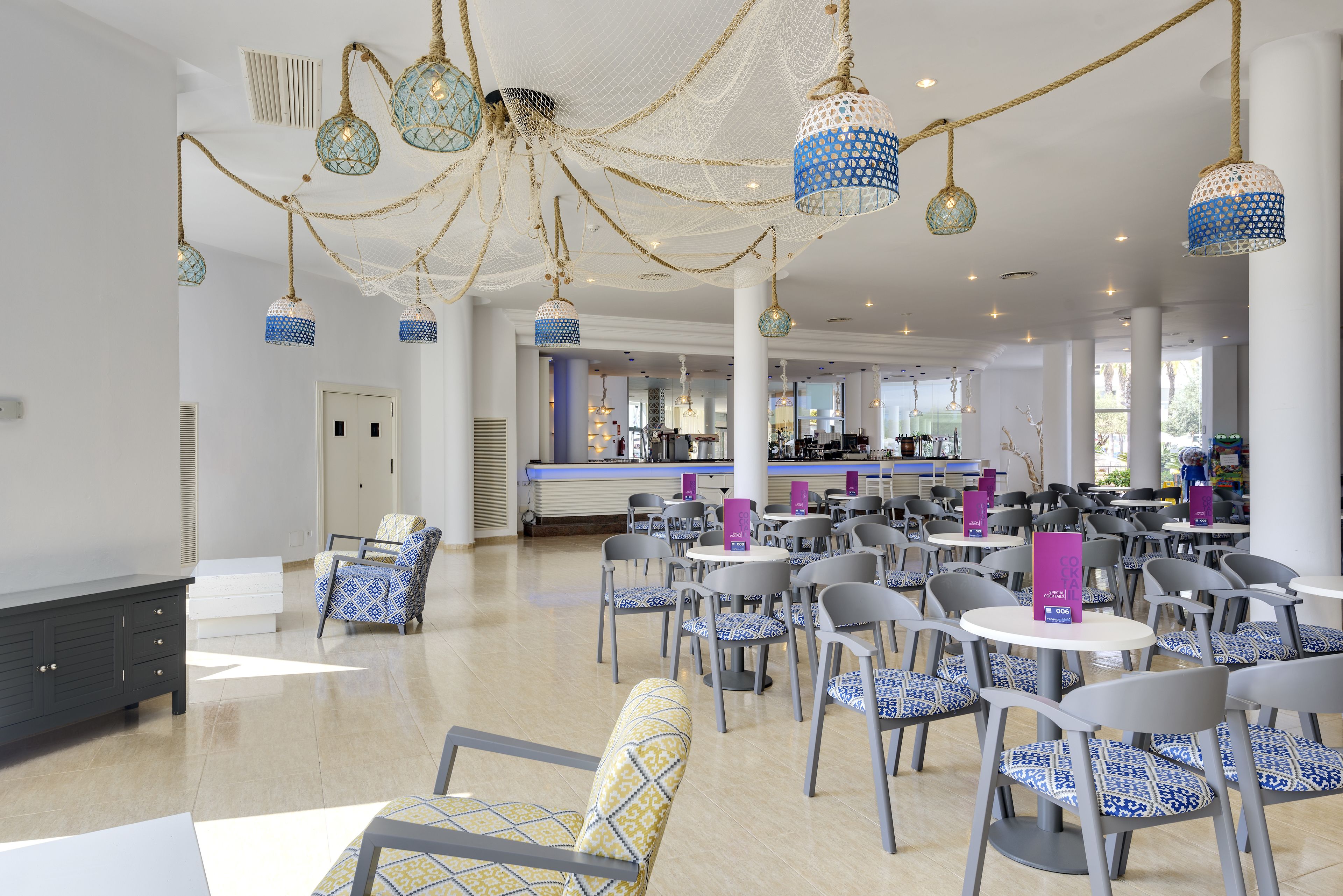 Tropic Garden Hotel & Apartments