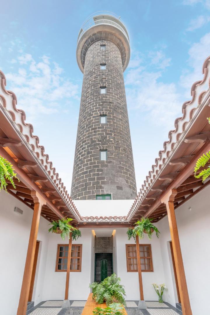 Faro Punta Cumplida