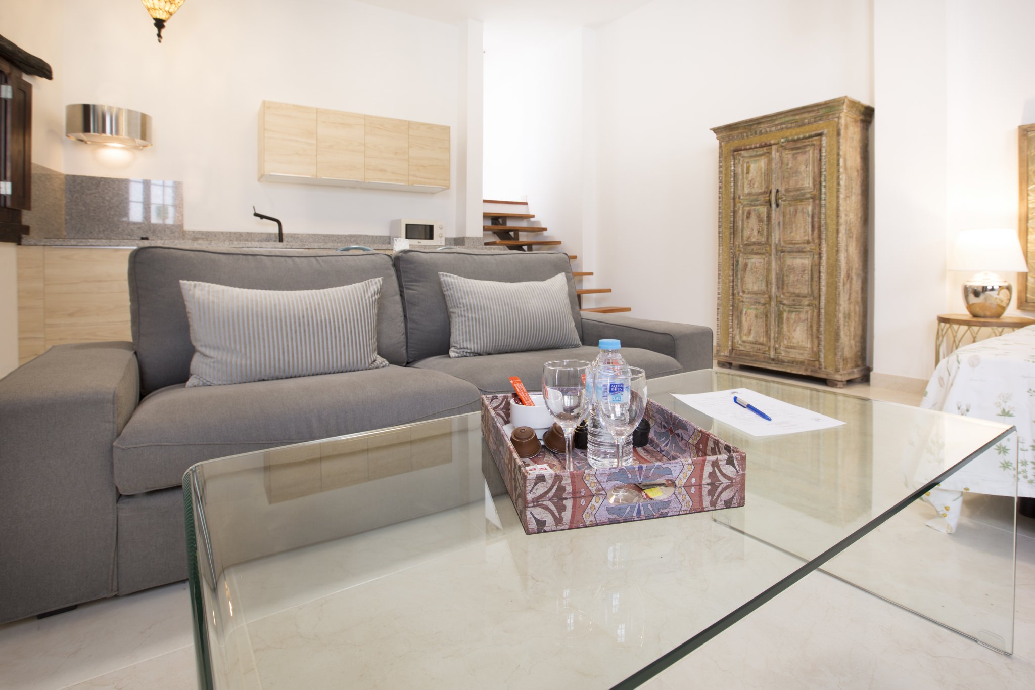 El Charco Suites