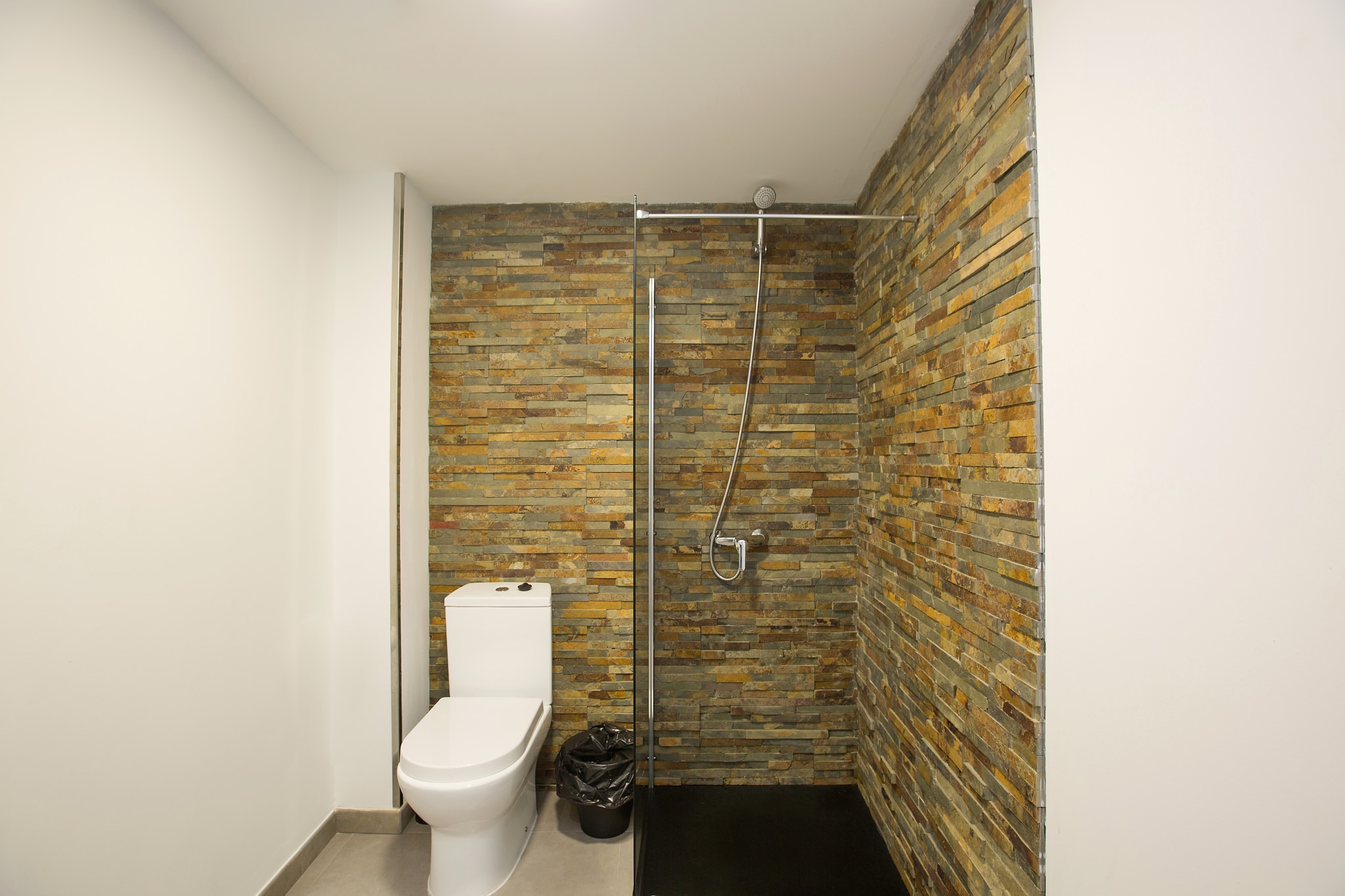 El Charco Suites