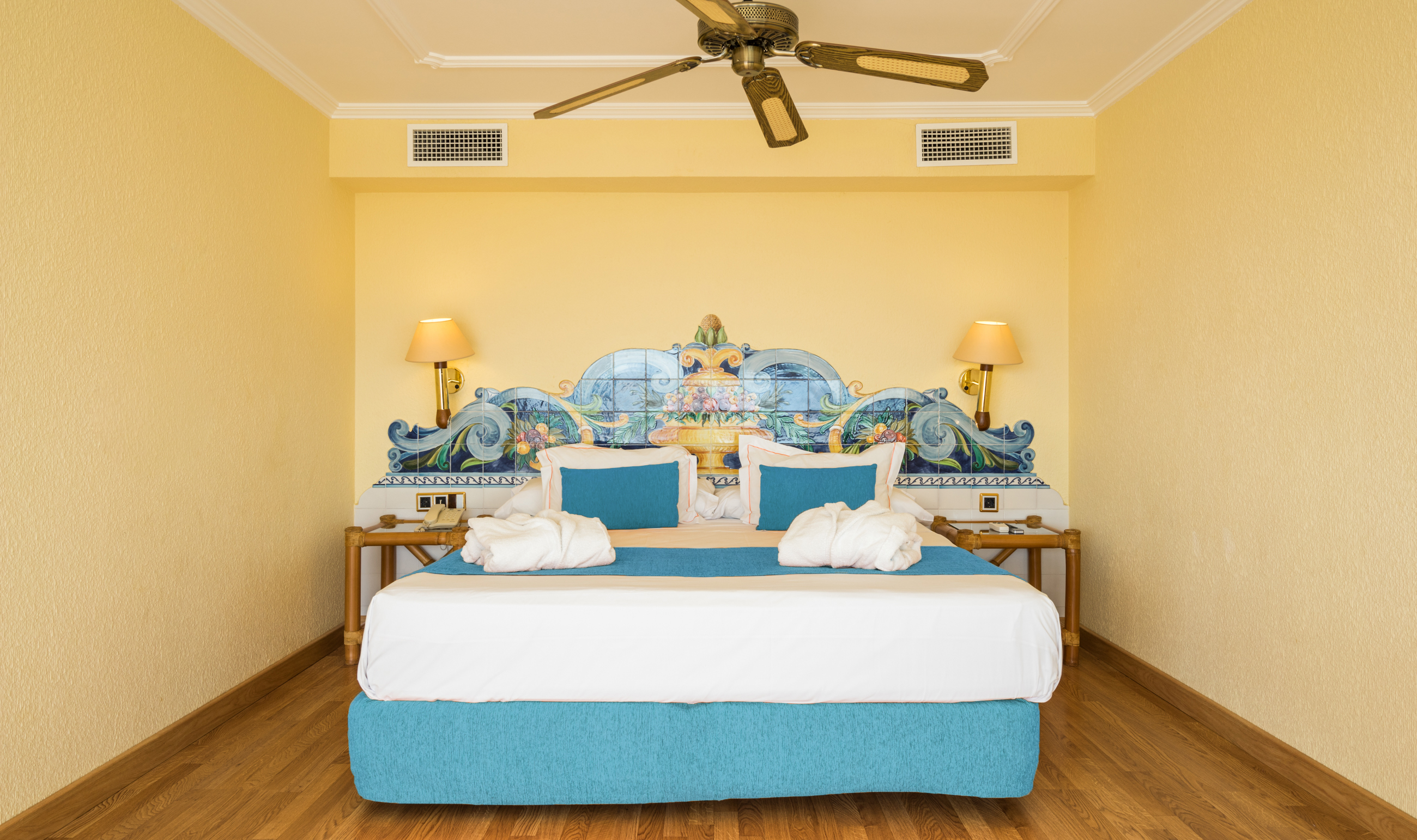 BlueSea Costa Bastian