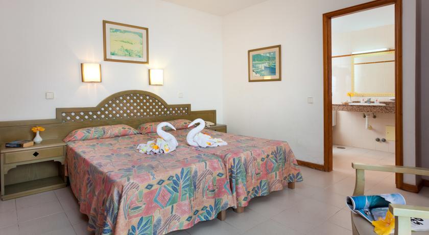 Blue Sea Costa Teguise Beach