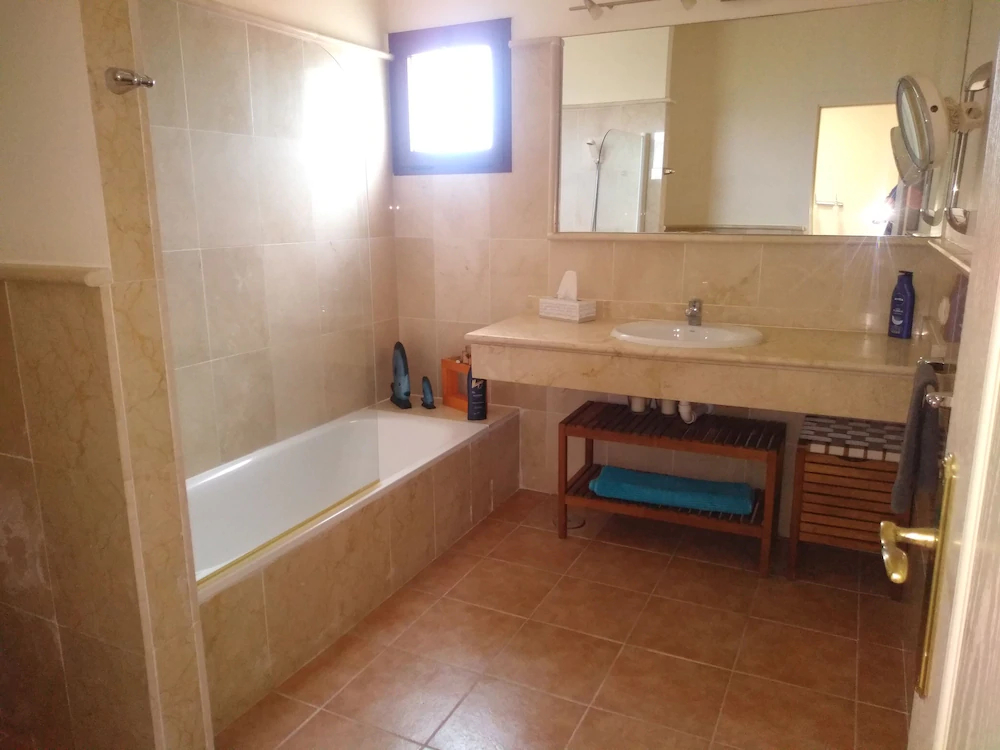 Deluxe Las Marinas Rooms