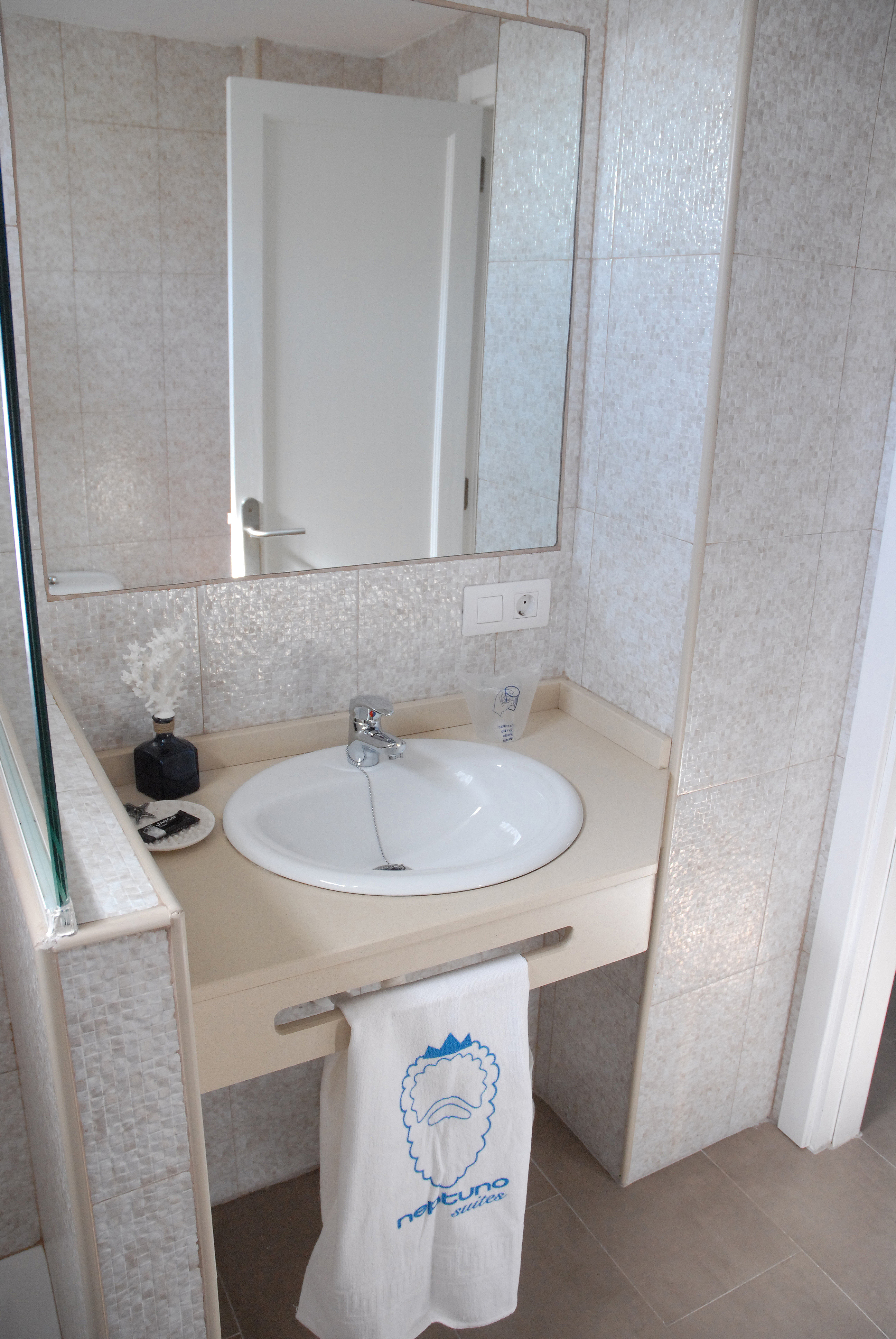 Neptuno Suites